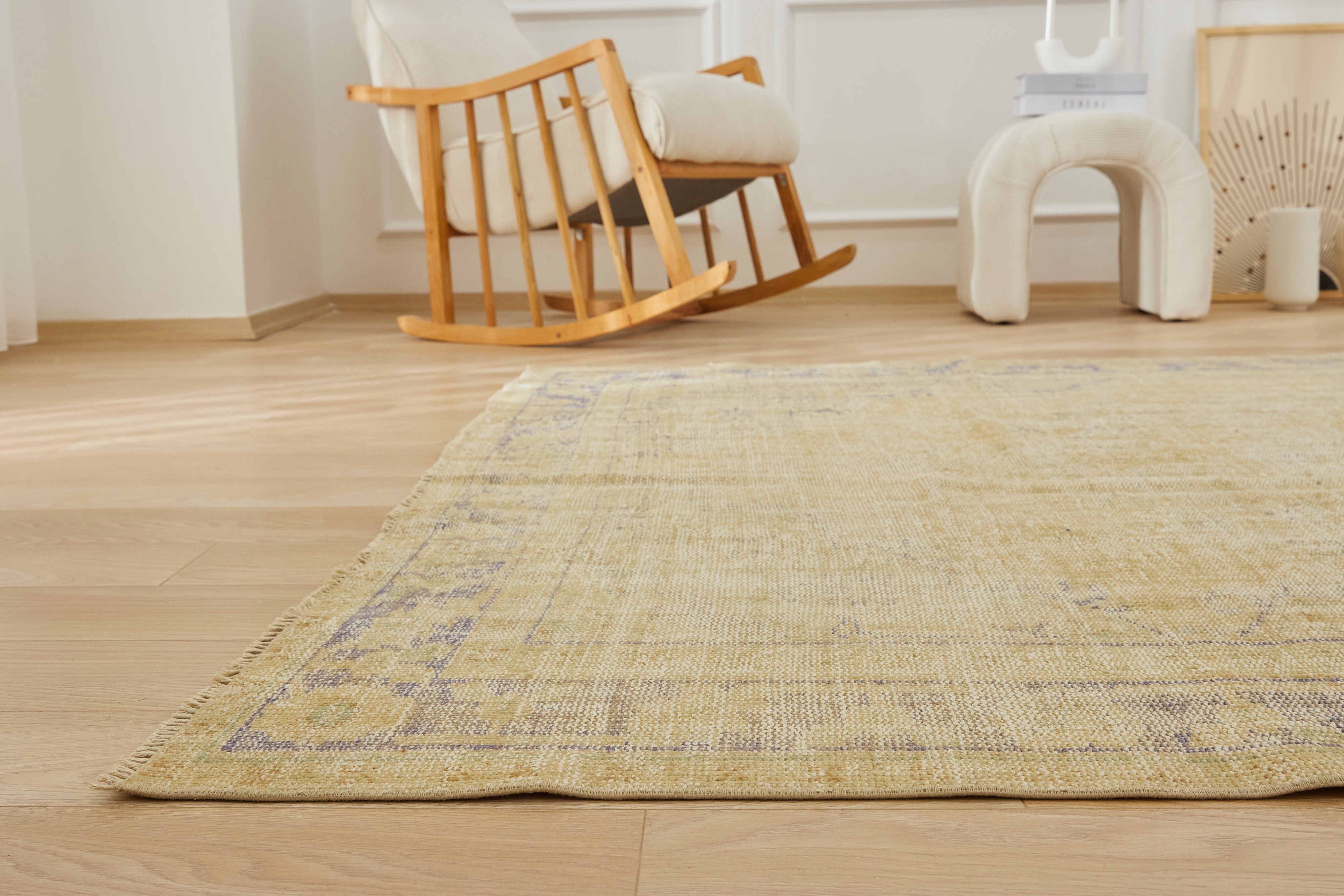 Turkish Rug Artistry - Melany's Subtle Elegance