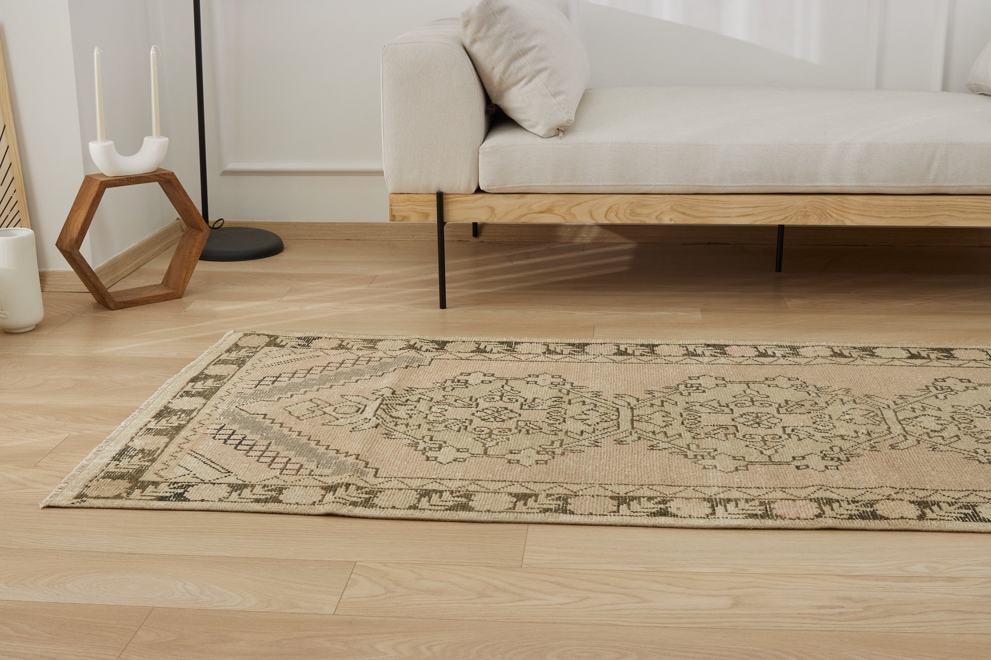 Embrace Mollie | Turkish Rug Artistry | Vintage Runner Luxury | Kuden Rugs