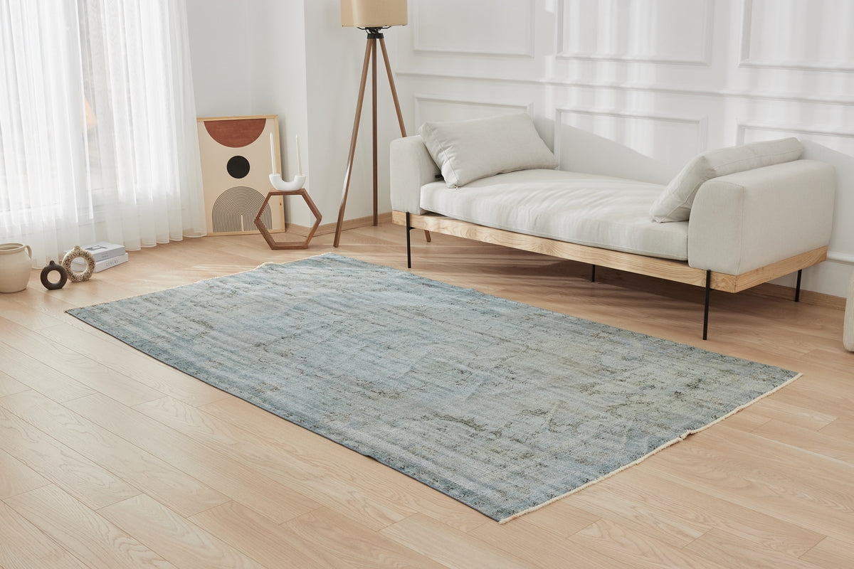 Rainbeau | Vintage Turkish Wool Carpet | Kuden Rugs