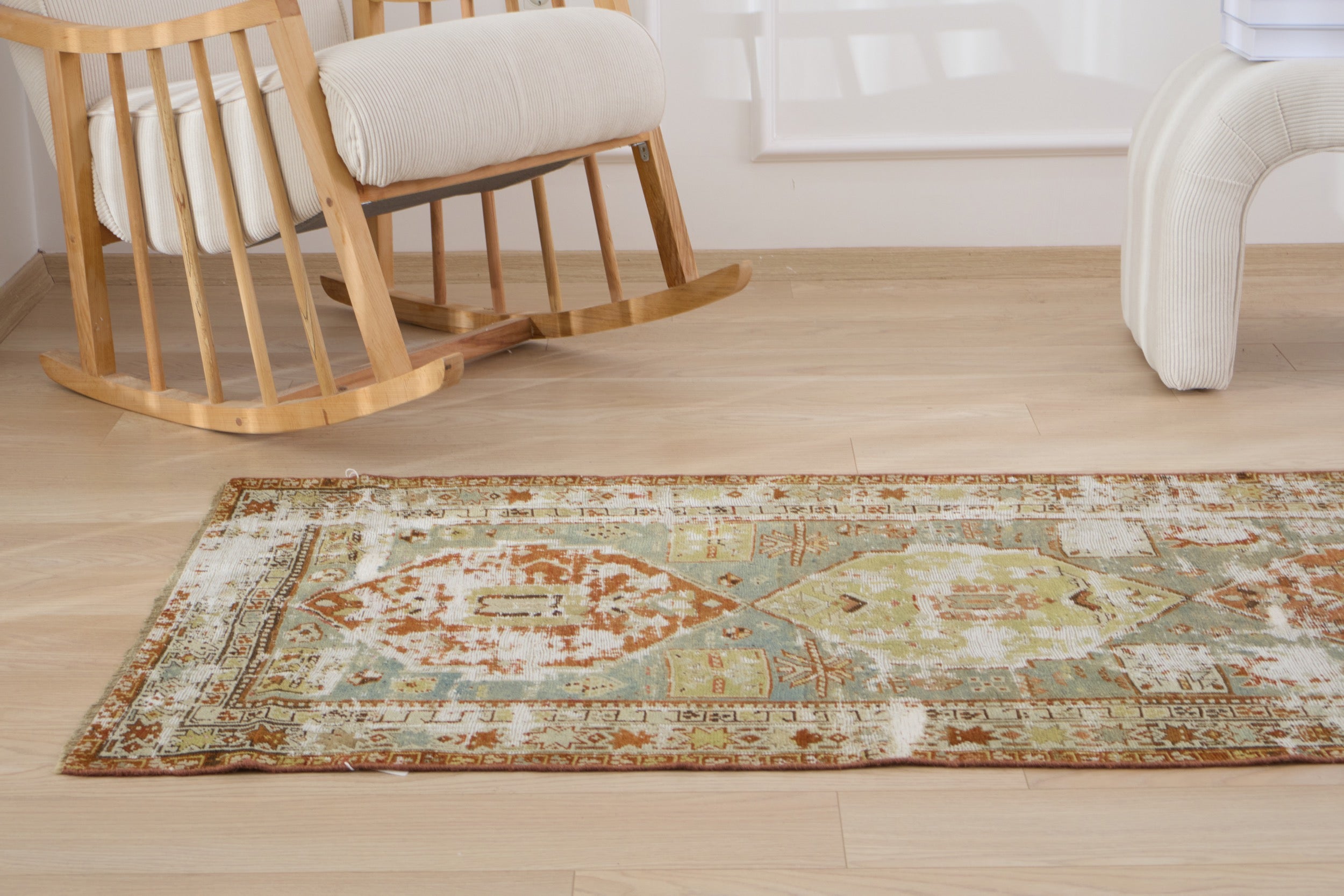 Medallion Marvel - Ranell Area Rug | Kuden Rugs