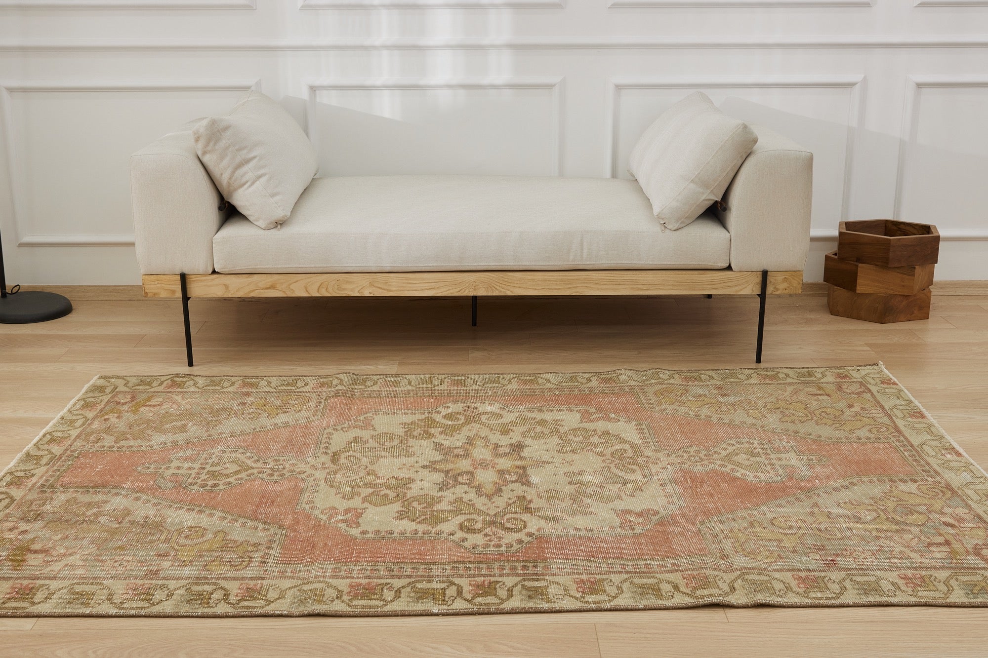 Embrace Regina | Turkish Rug Artistry | Vintage Carpet Luxury | Kuden Rugs