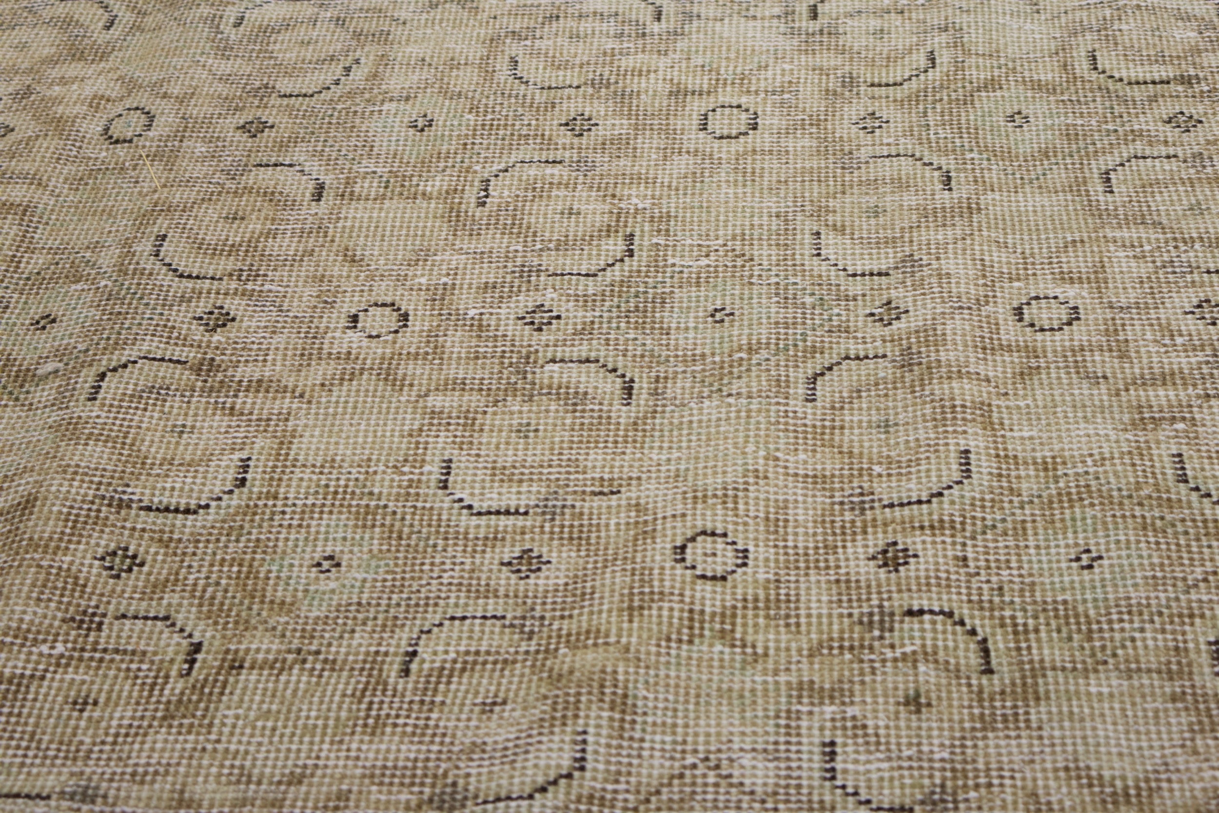 Rhonda - Vintage Persian Area Rug, Infusing Elegance into Your Space | Kuden Rugs