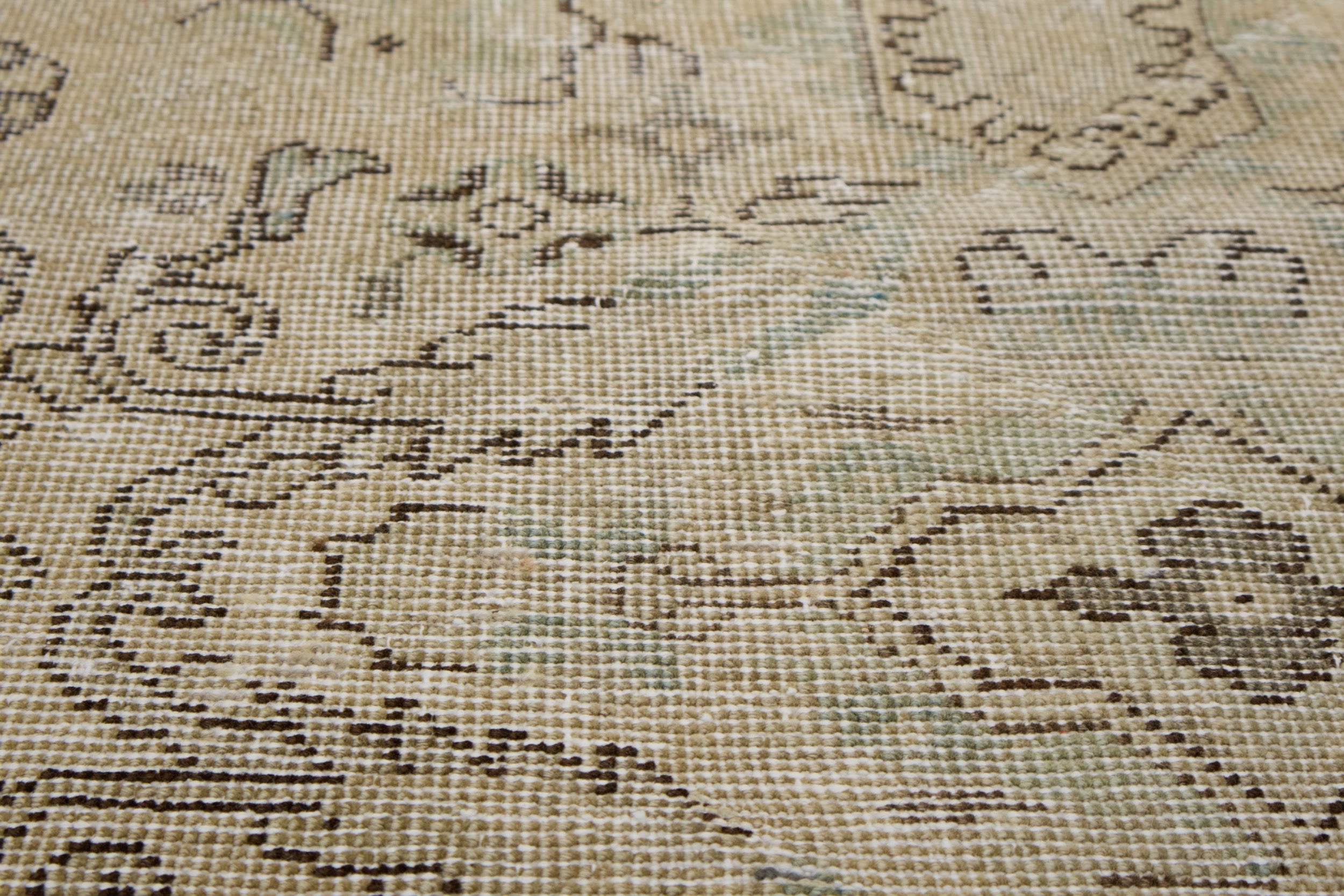 The Artisanal Depth of Richenza - Wool and Cotton Blend | Kuden Rugs