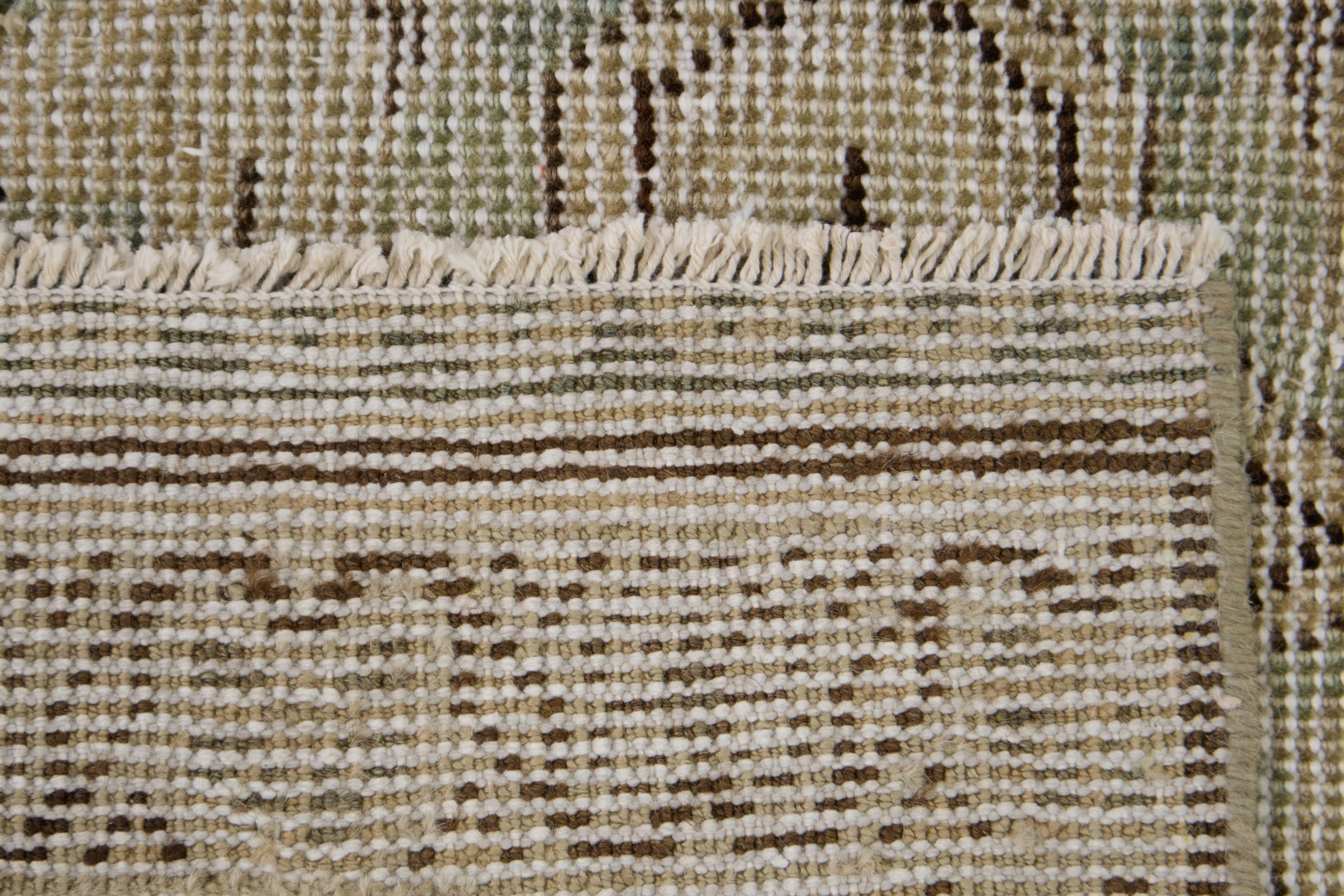 Richenza - A Timeless Floral Pattern for Contemporary Homes | Kuden Rugs