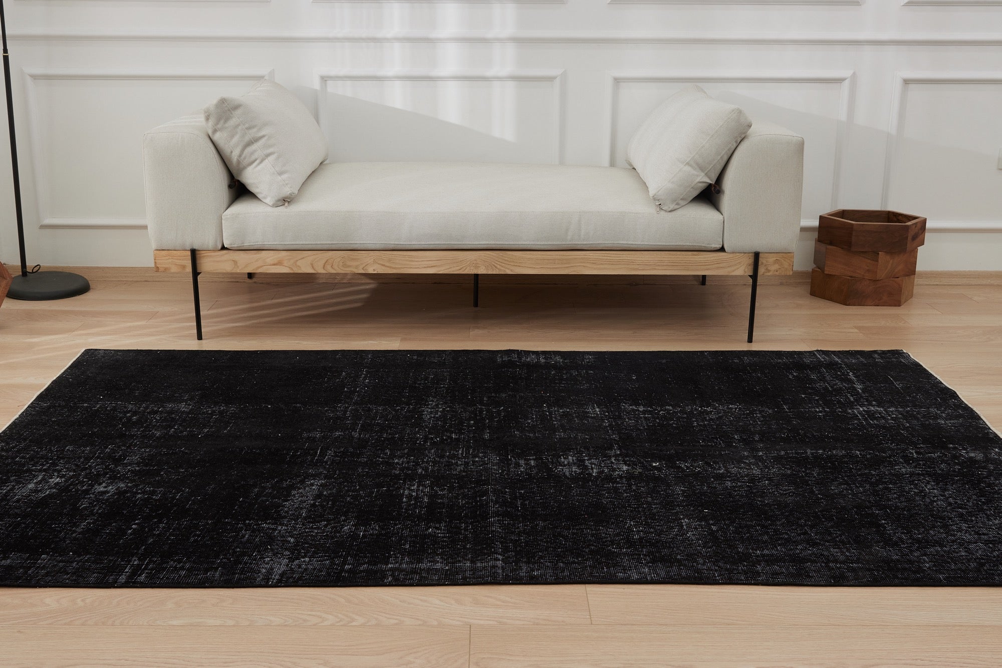 Robin's Charm | Authentic Turkish Rug | Hand-Knotted Carpet | Kuden Rugs