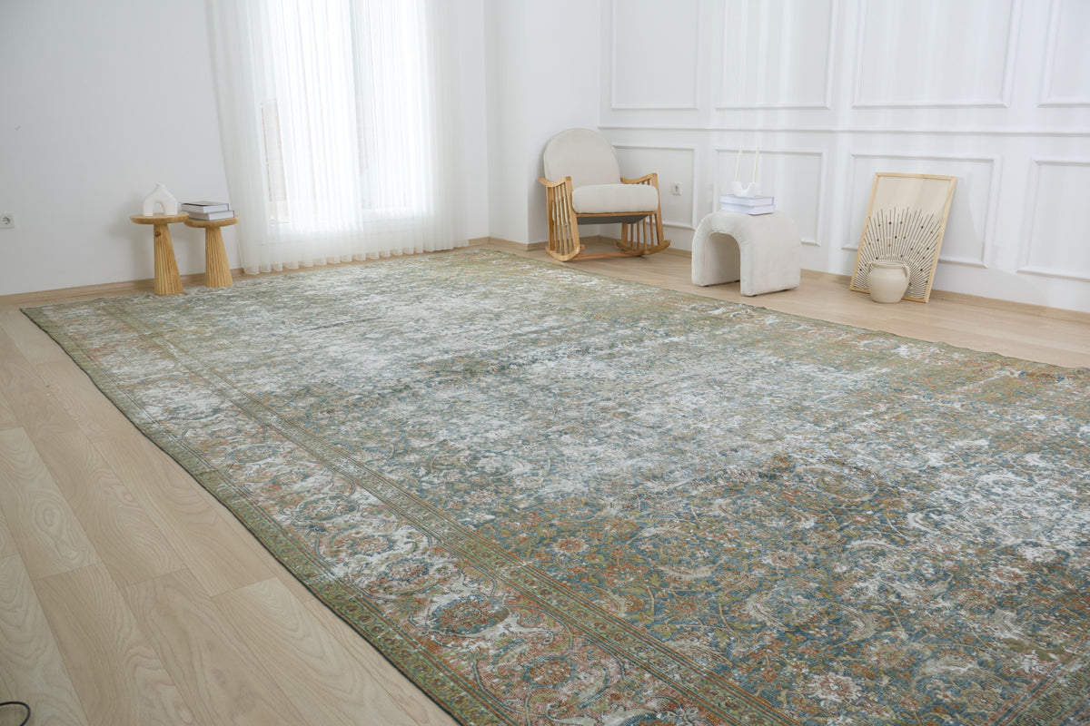 Hand-Knotted Grandeur - Sadira Vintage Rug | Kuden Rugs