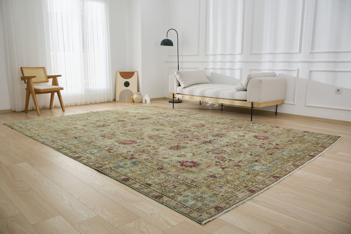 Venissa - Floral Mastery in Persian Weaving | Kuden Rugs