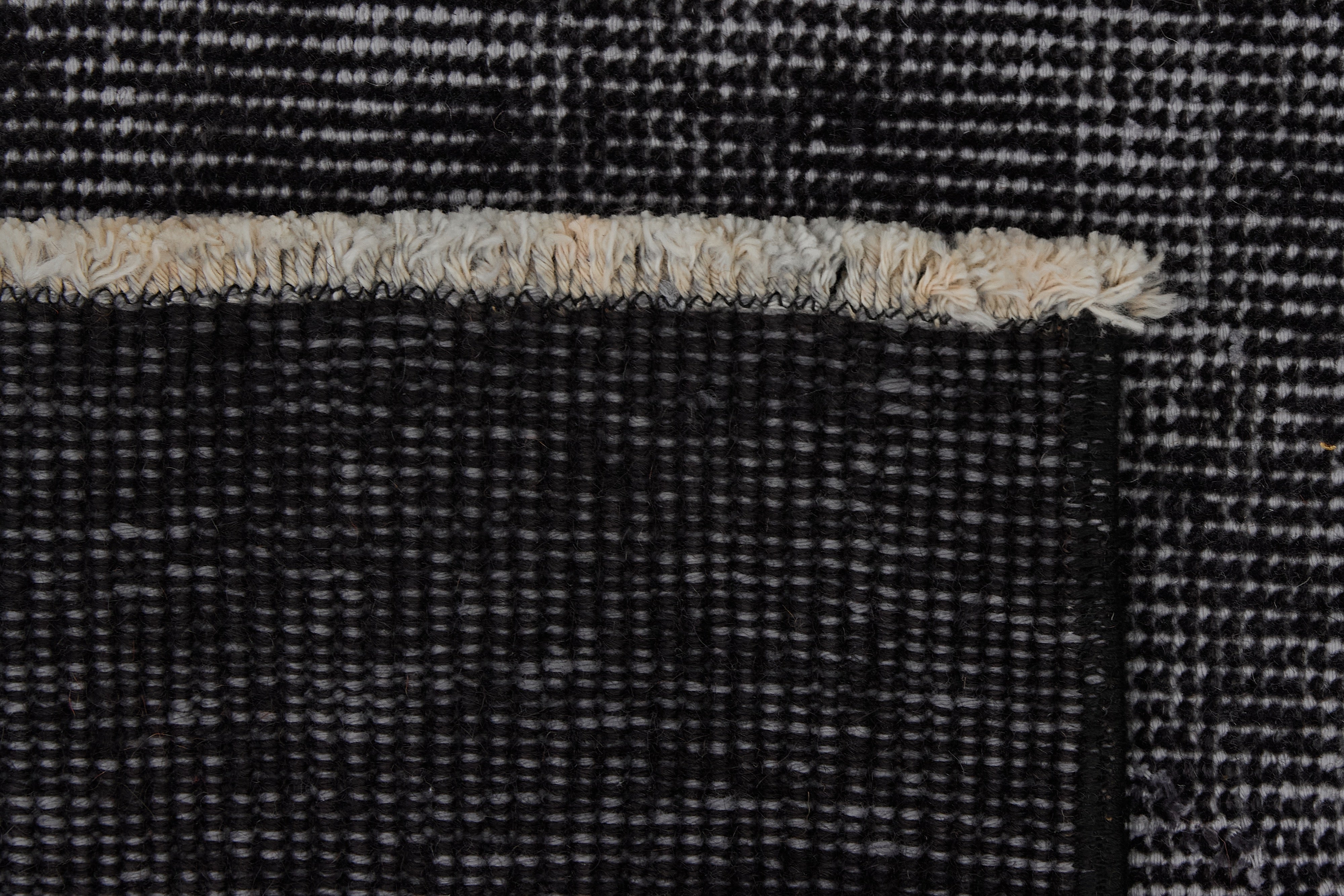 Expert Craftsmanship - Vienn's Turkish Carpet Mastery | Kuden Rugs