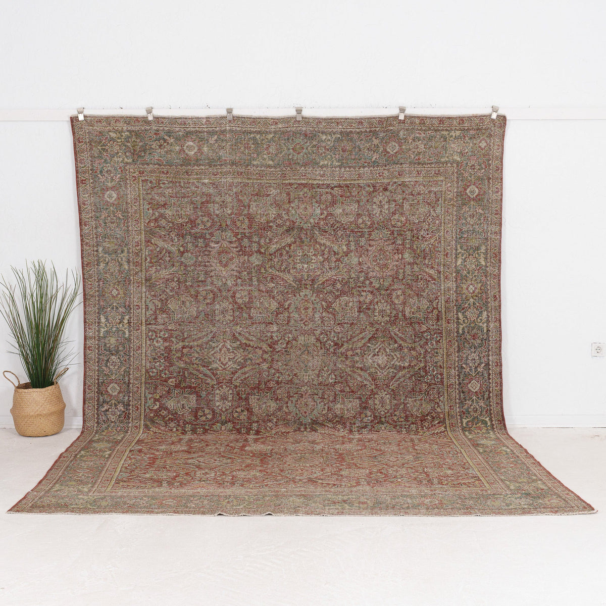 Daevin - Vintage Persian Area Rug