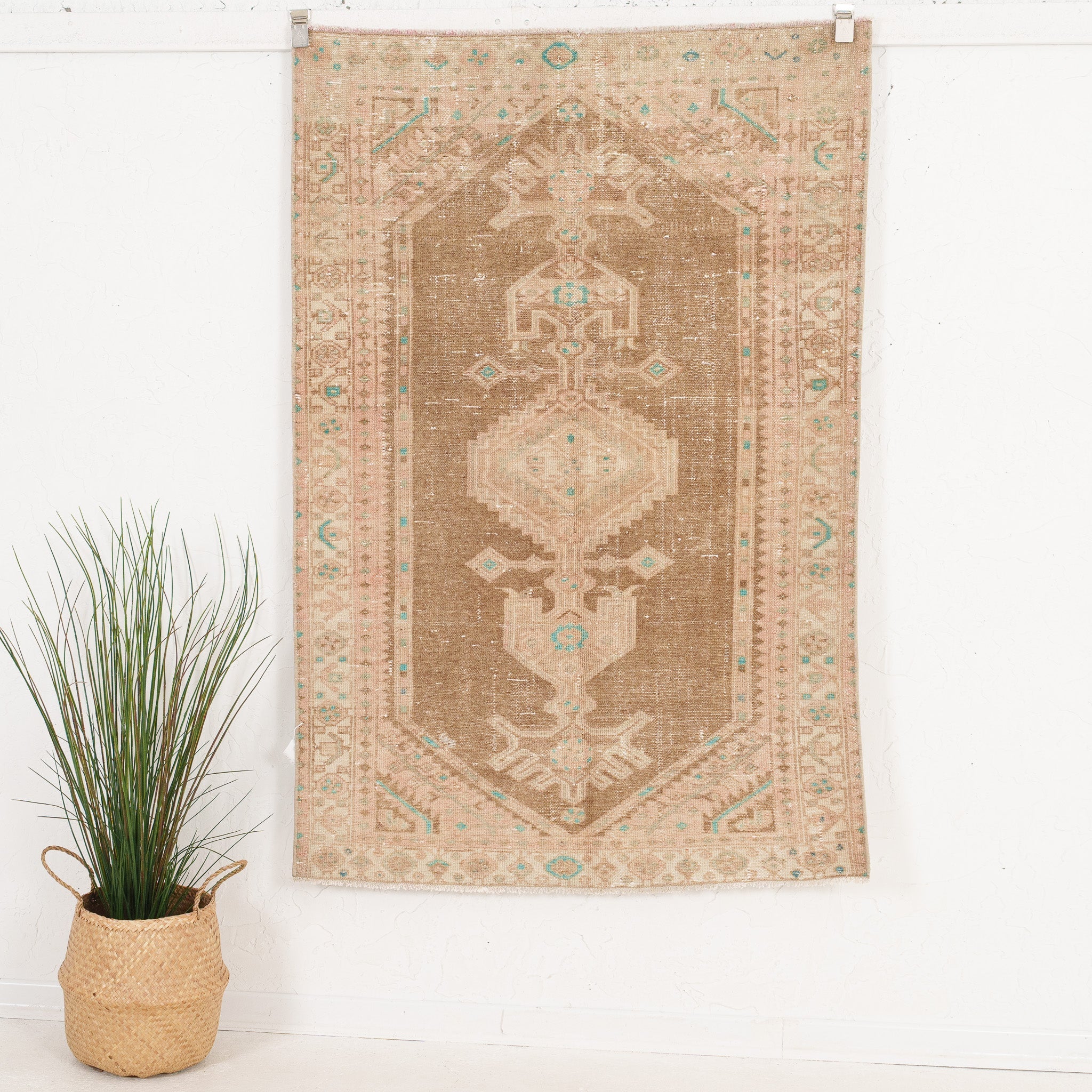 4' x 5' - Vintage Persian Small Rug, Brown - Heloise | Kuden Rugs
