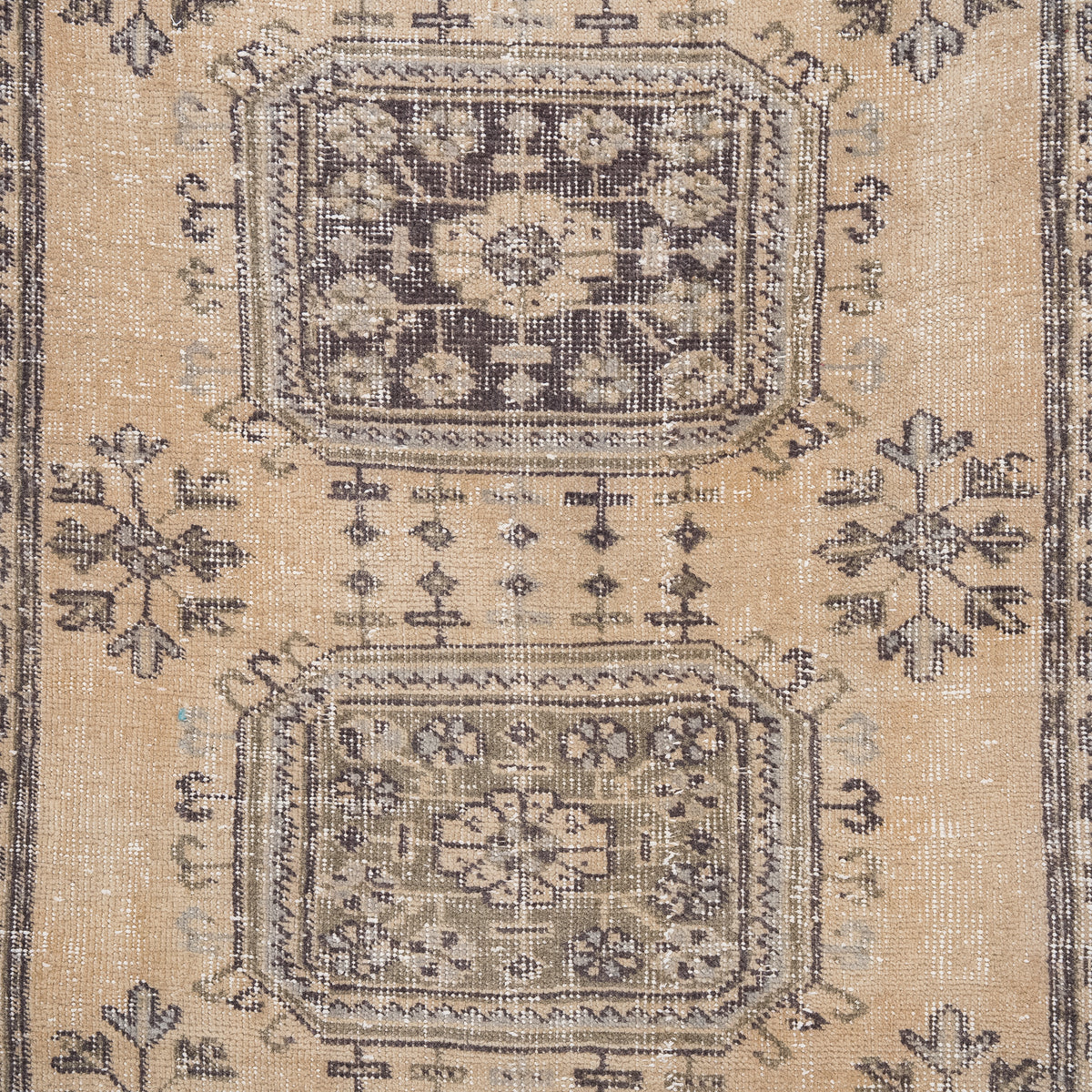 3x9 Vintage Rug