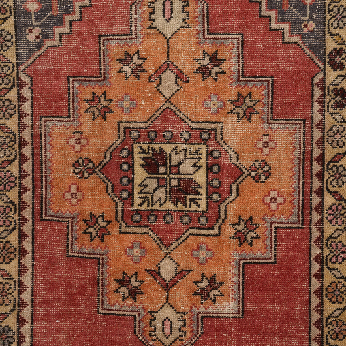 4x9 Vintage Rug