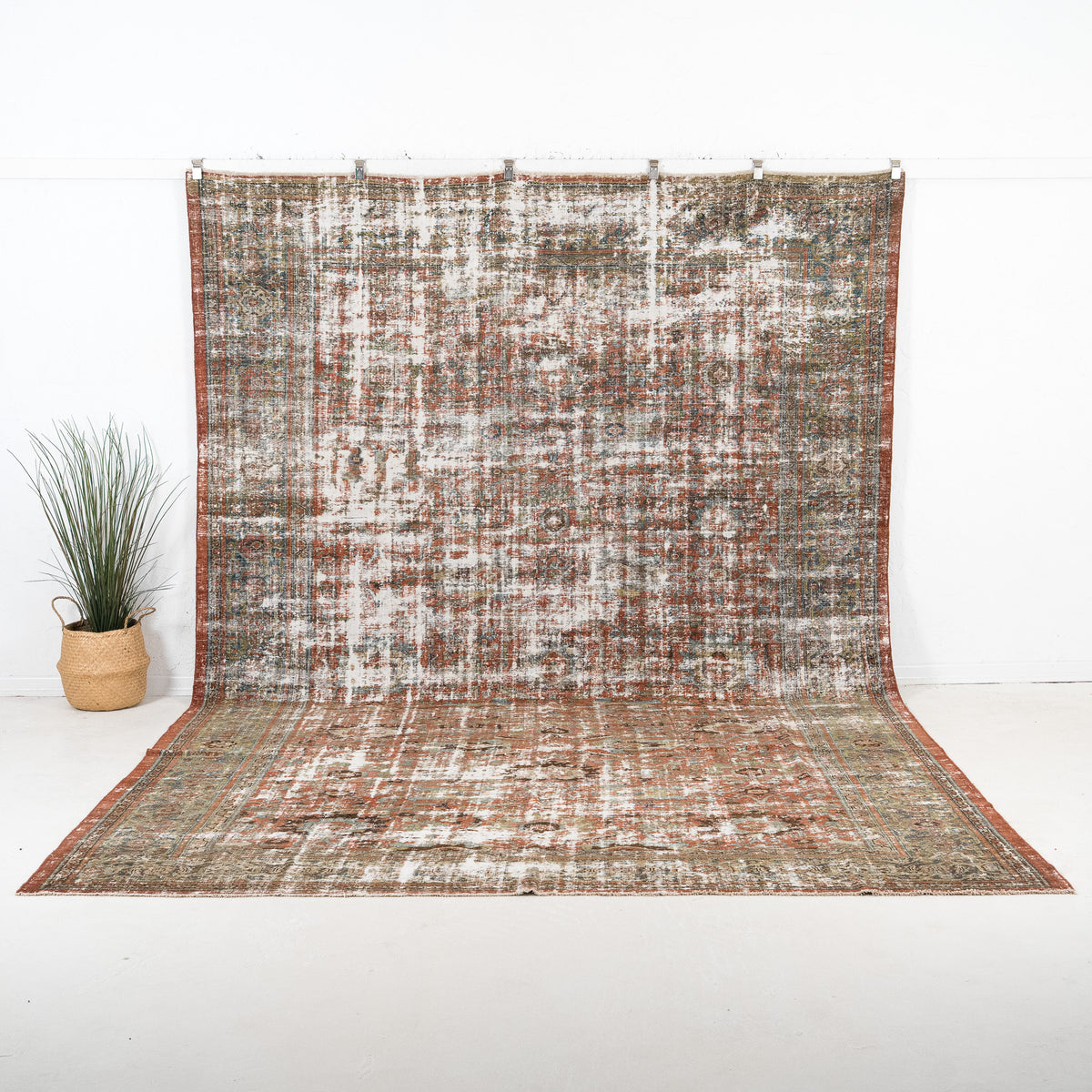 Handmade Persian Area Rug