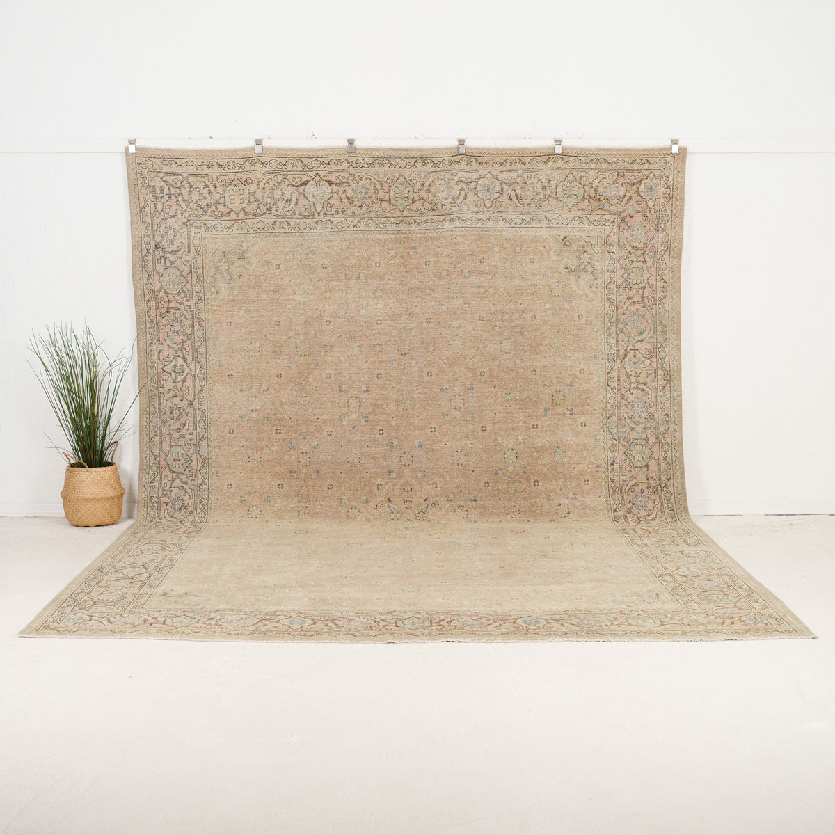 Eribana - Vintage Persian Area Rug