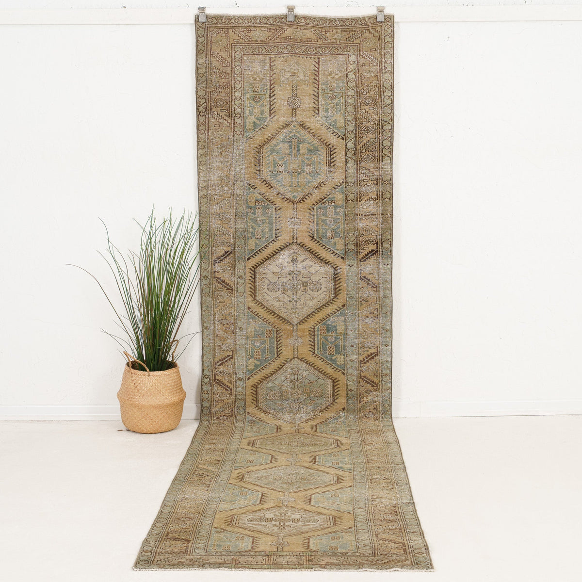 Handmade Persian Area Rug