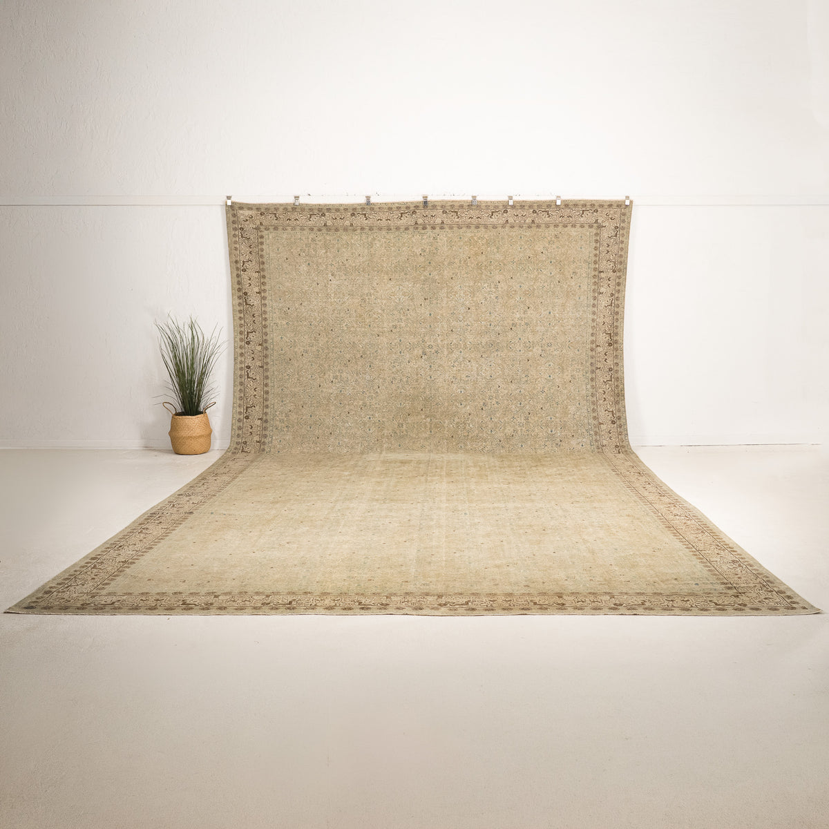 Handmade Persian Area Rug