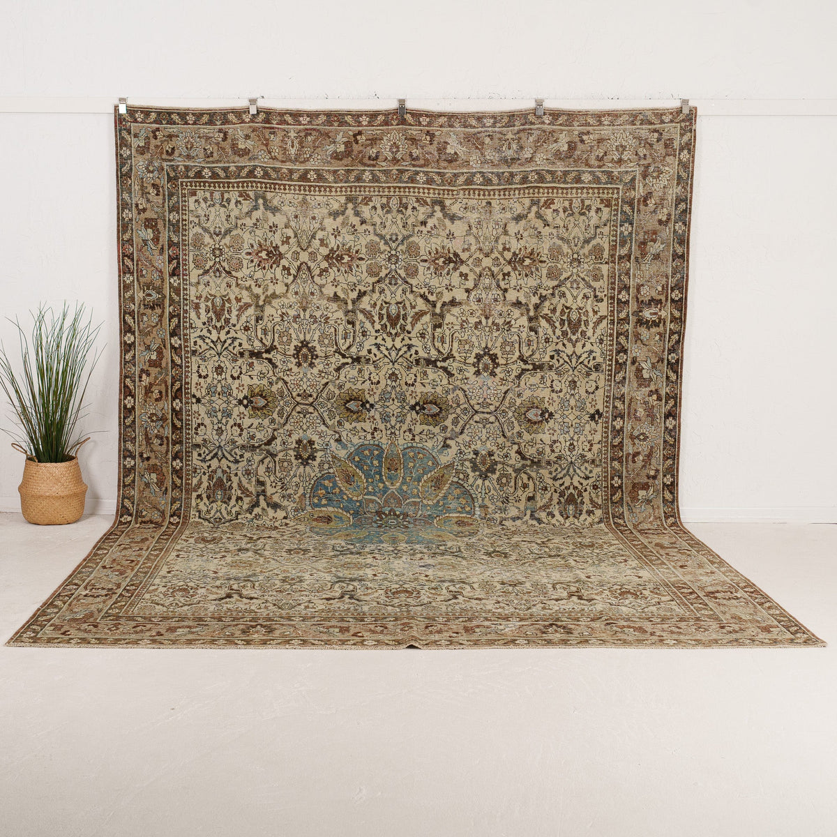 Handmade Persian Area Rug