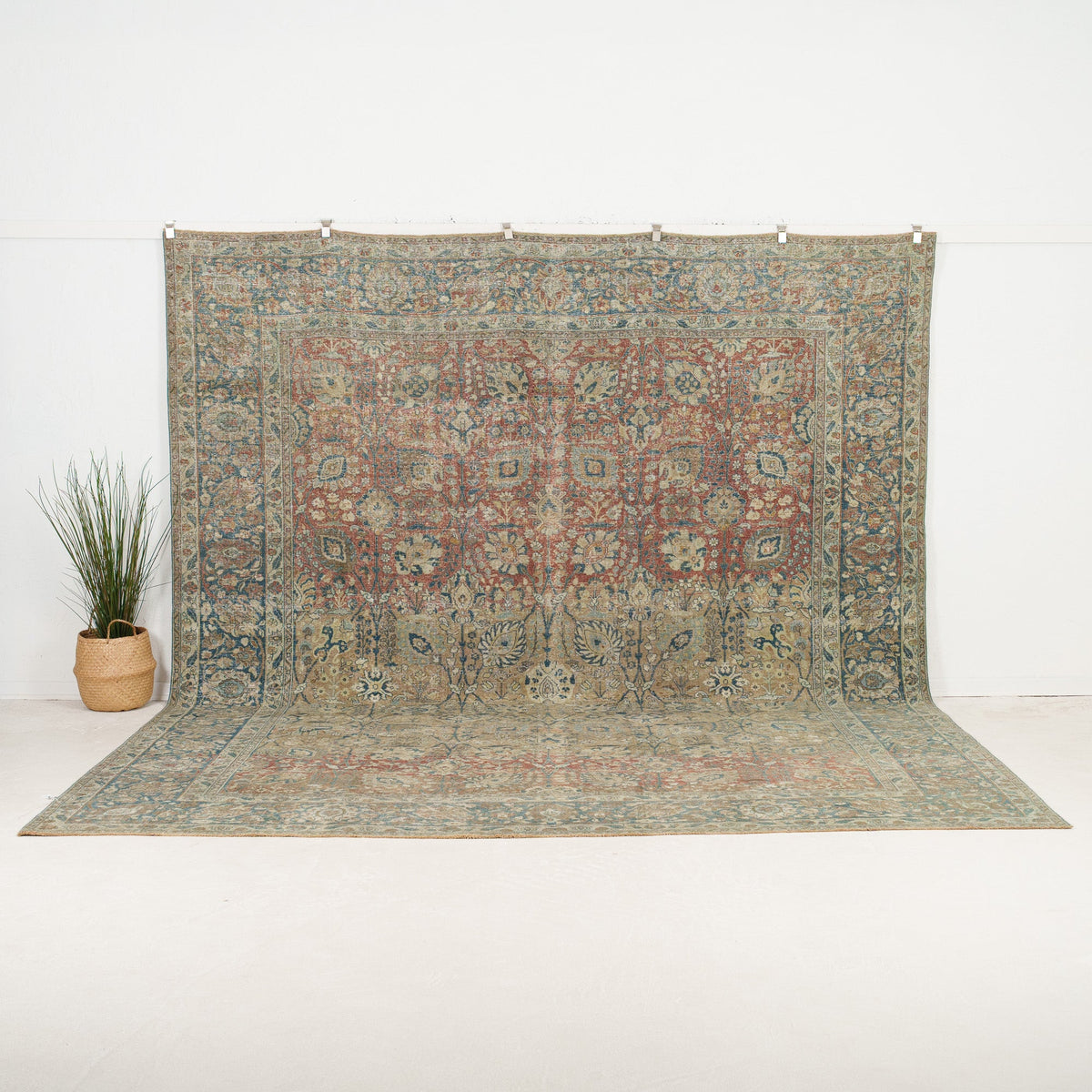 Bedoncia - Vintage Persian Area Rug