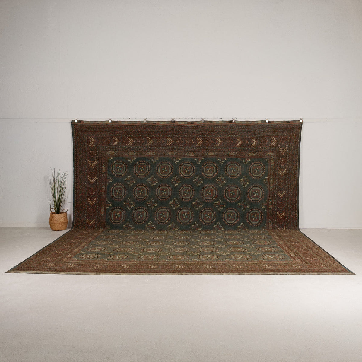 Handmade Persian Area Rug
