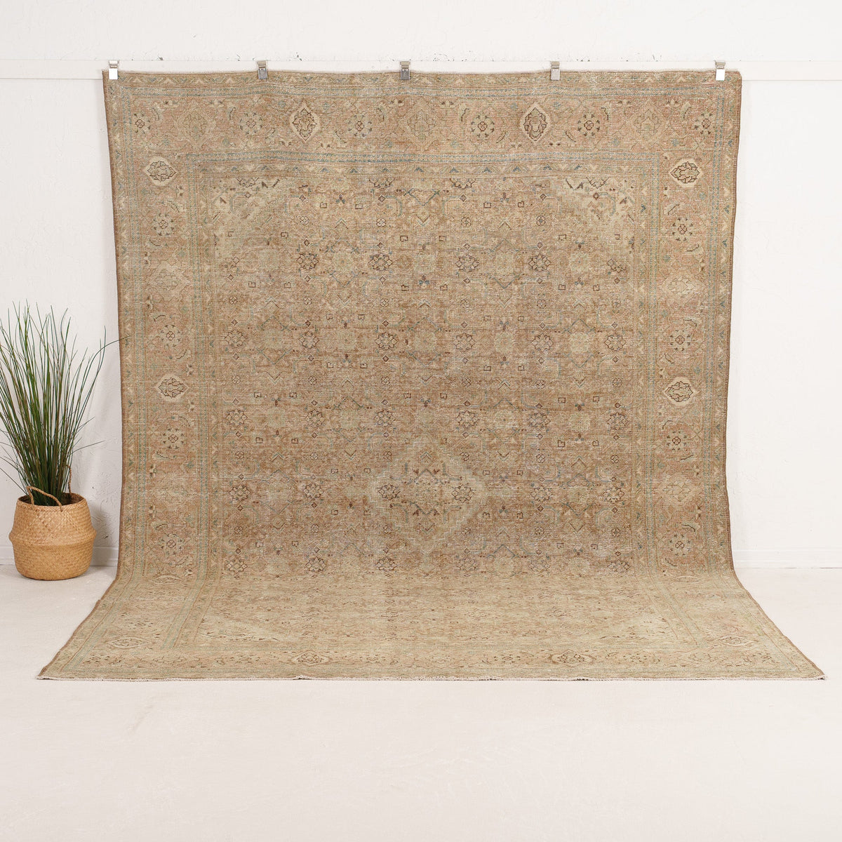 Handmade Persian Area Rug