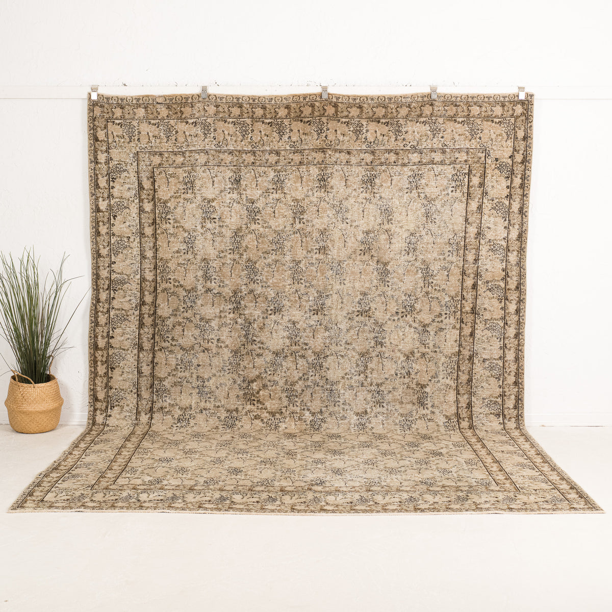 Handmade Persian Area Rug