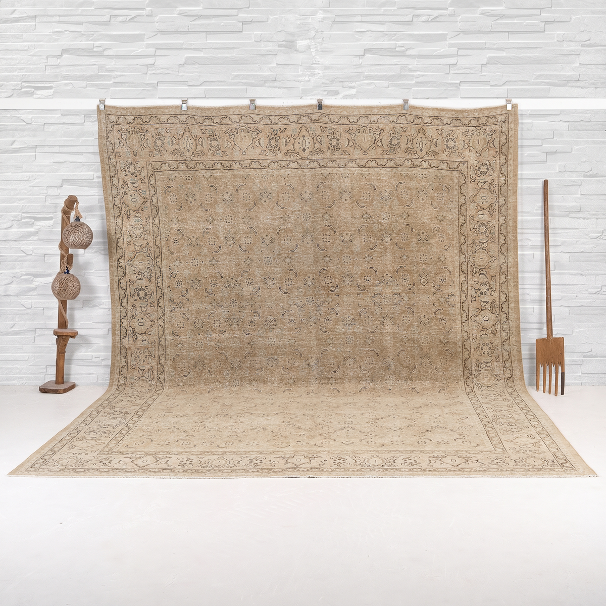 Handmade Persian Area Rug