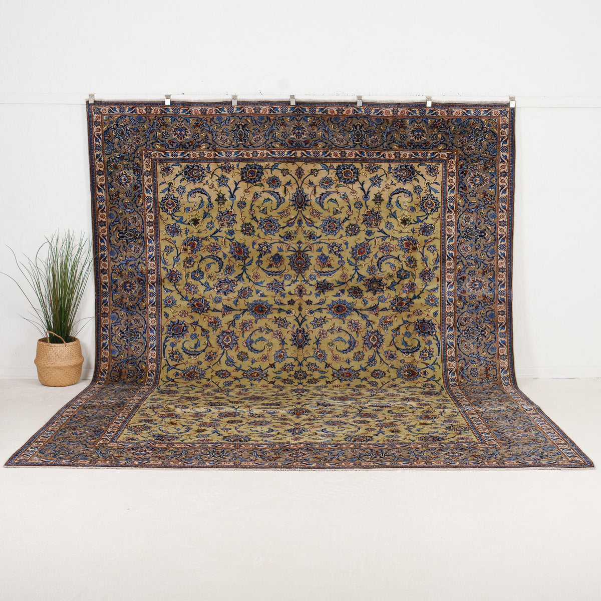 Handmade Persian Area Rug