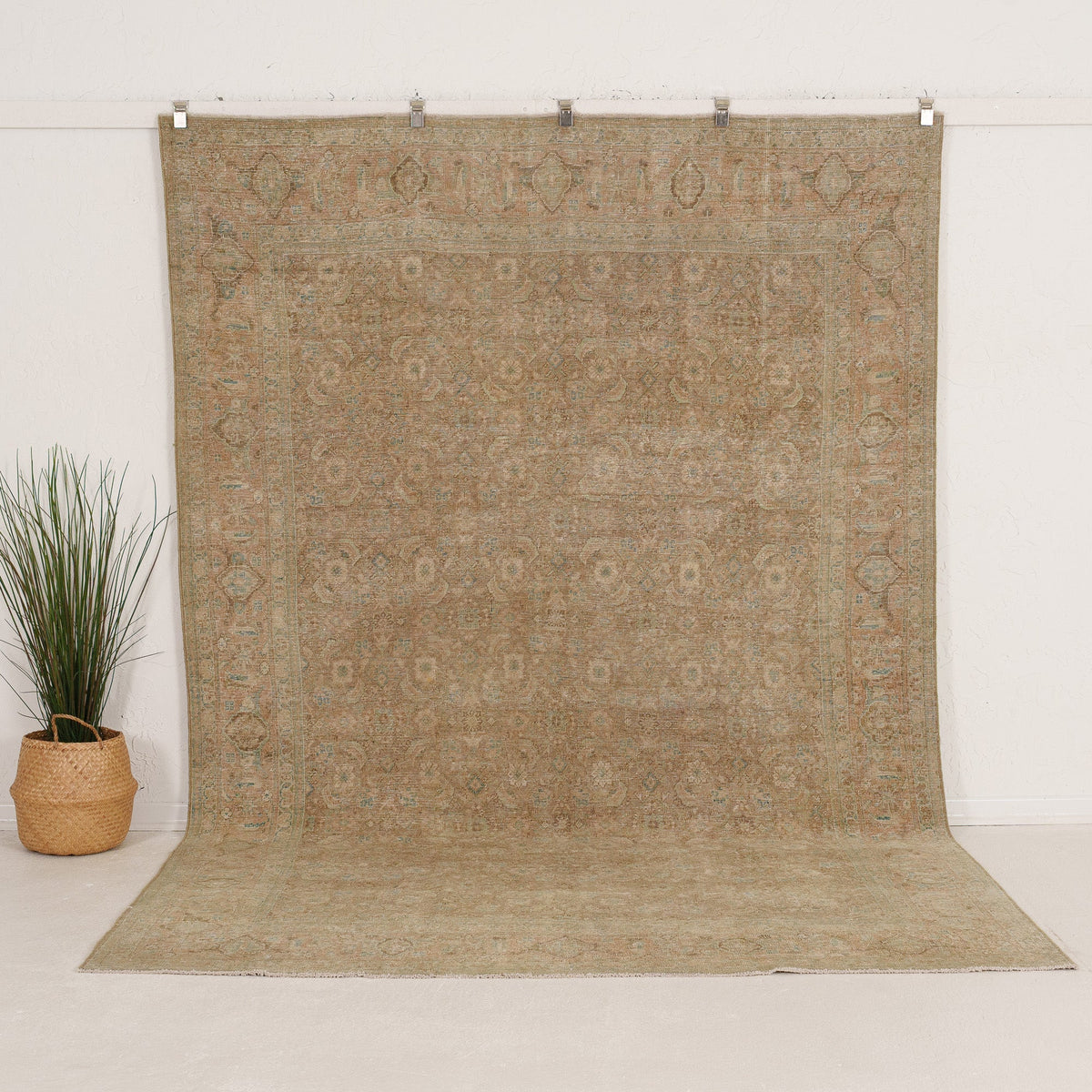 Handmade Persian Area Rug