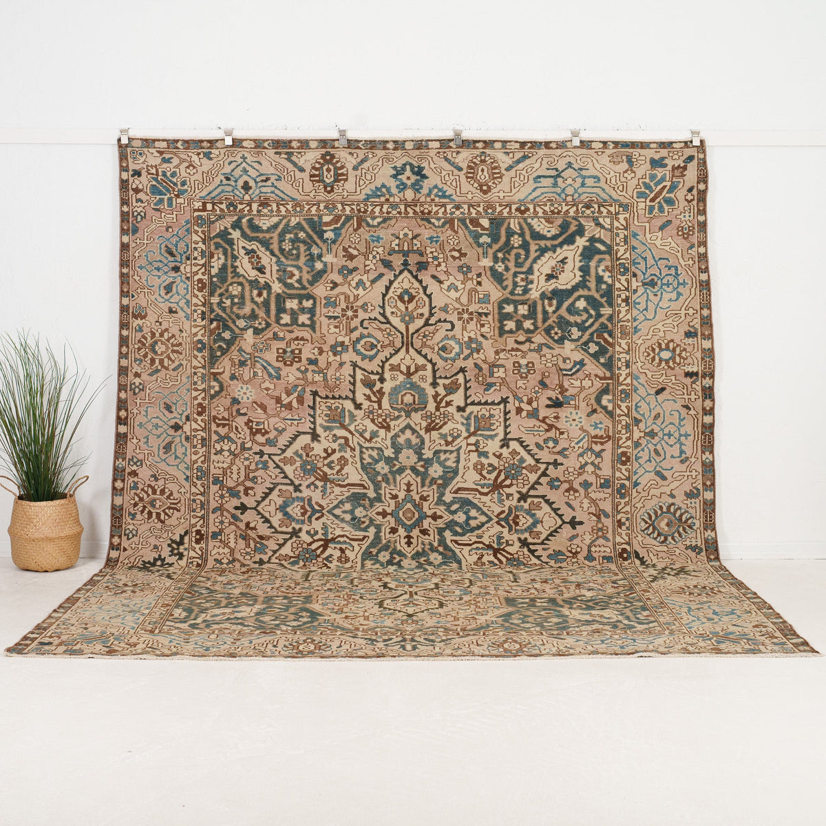 Handmade Persian Area Rug