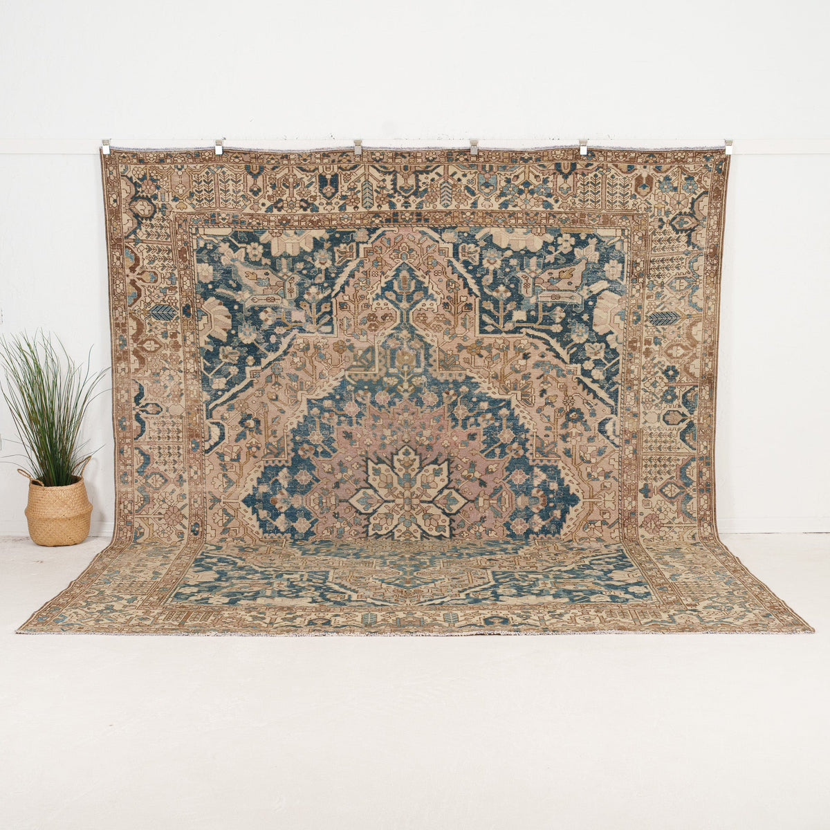Handmade Persian Area Rug