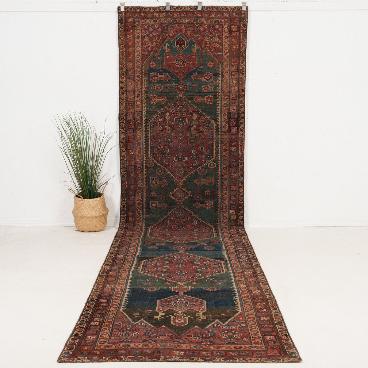 Handmade Persian Area Rug