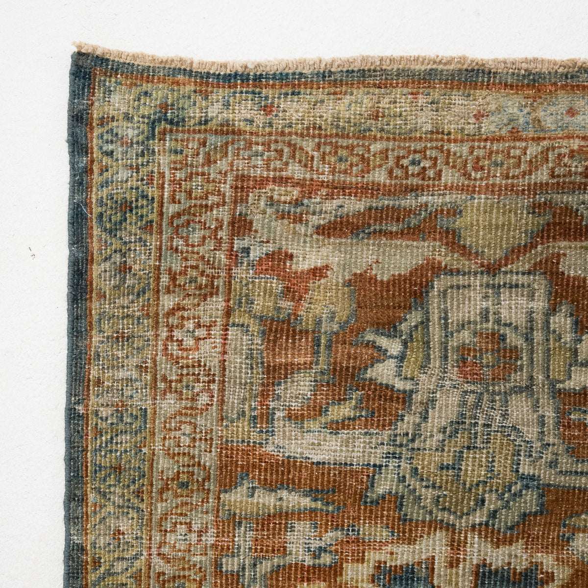 Vionareth - Vintage Persian Area Rug