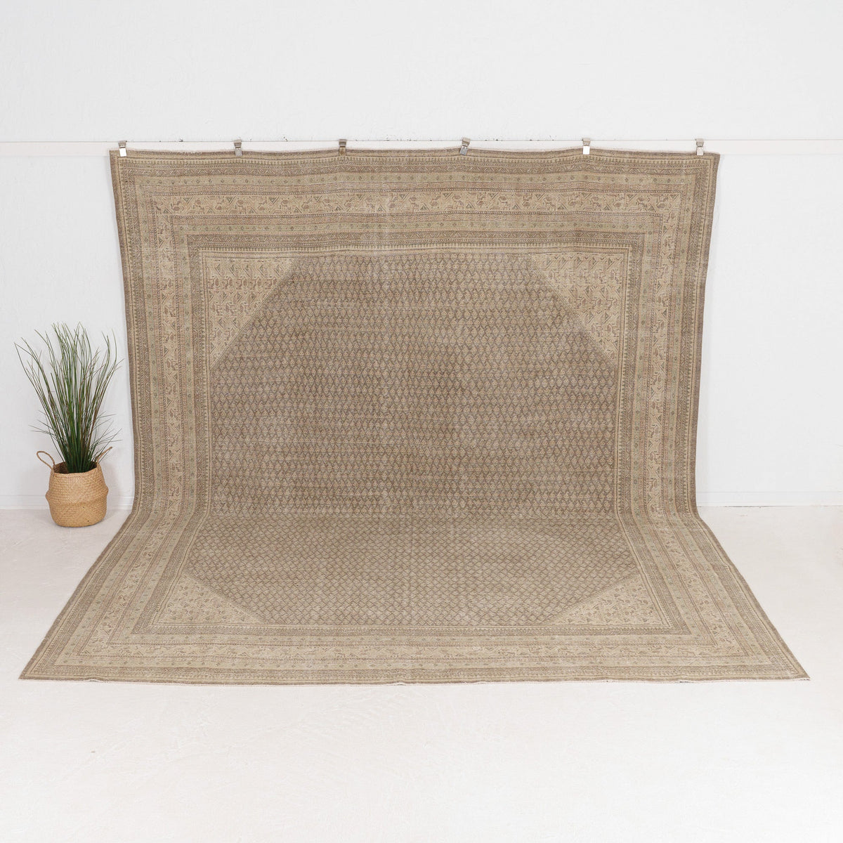 Belania - Vintage Persian Area Rug