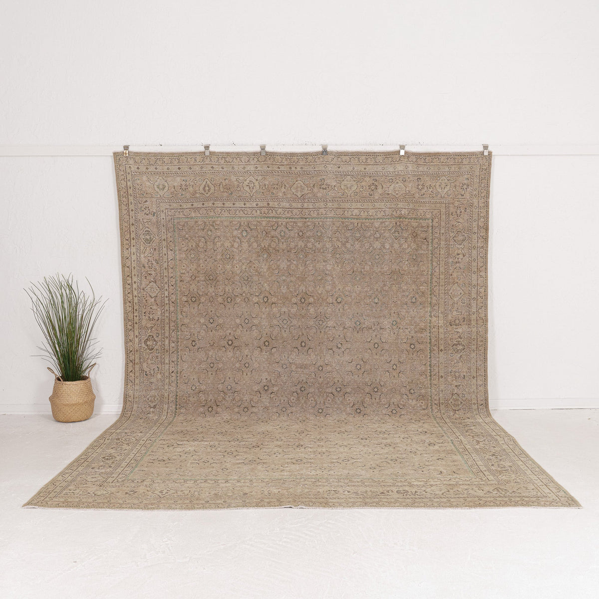 Belanine - Vintage Persian Area Rug