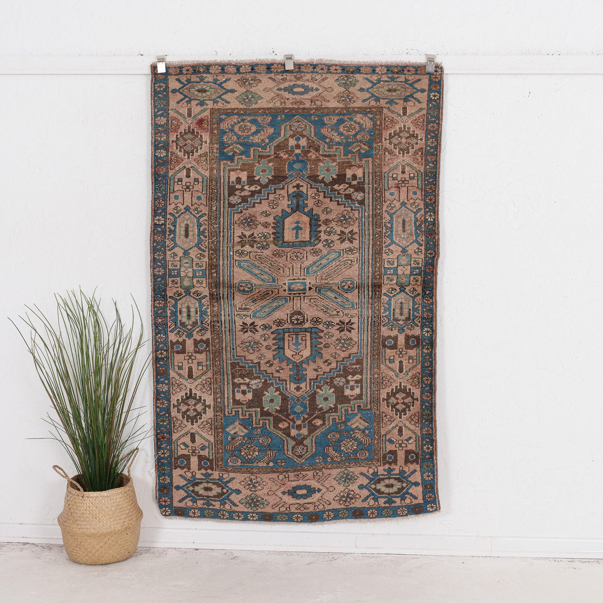Kaeliness - Vintage Persian Small Rug