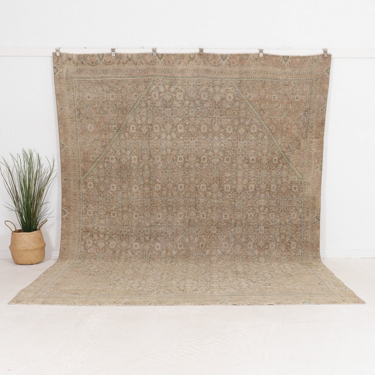 Arelena - Vintage Persian Area Rug