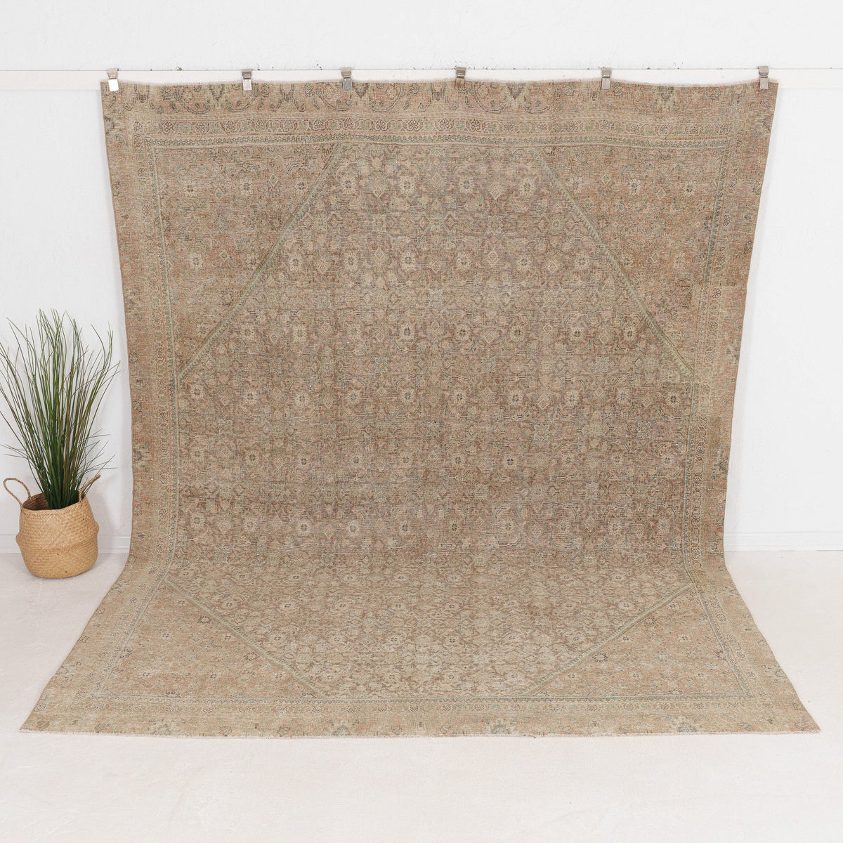 Arelena - Vintage Persian Area Rug