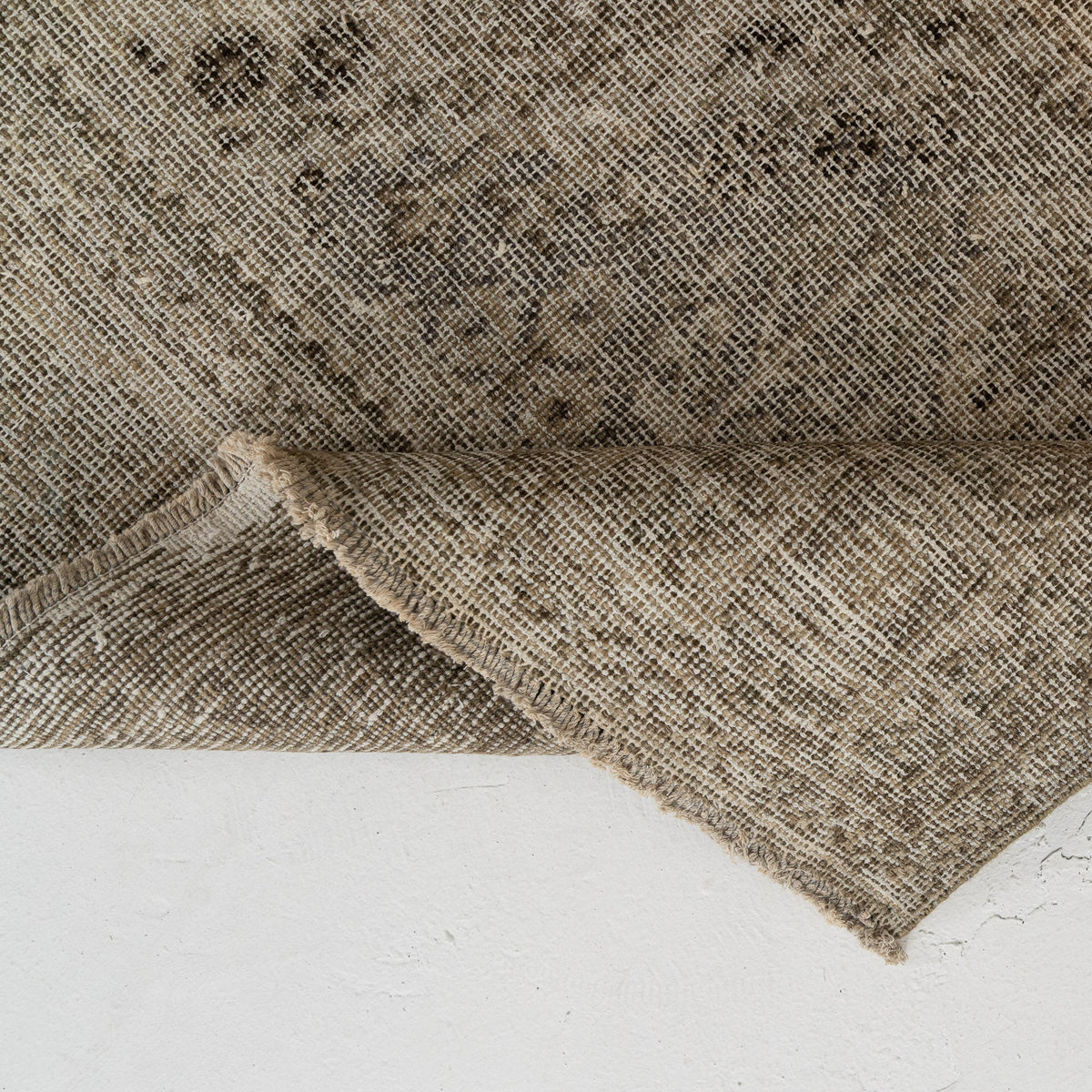 Ryselle - Authentic Persian Rug, Artisan Designed