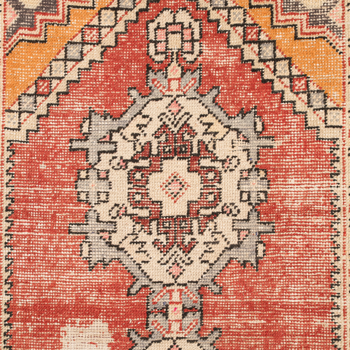 3x9 Vintage Rug