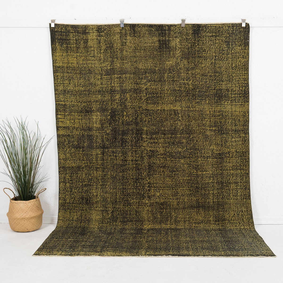 Avenyra - Vintage Turkish Area Rug