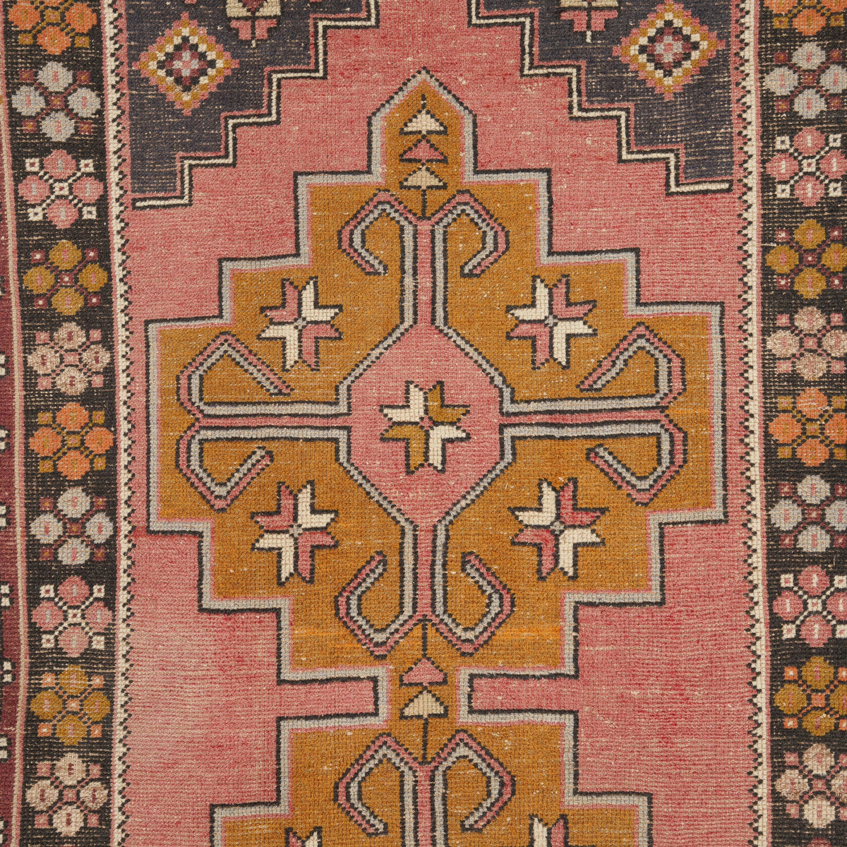 4x9 Vintage Rug
