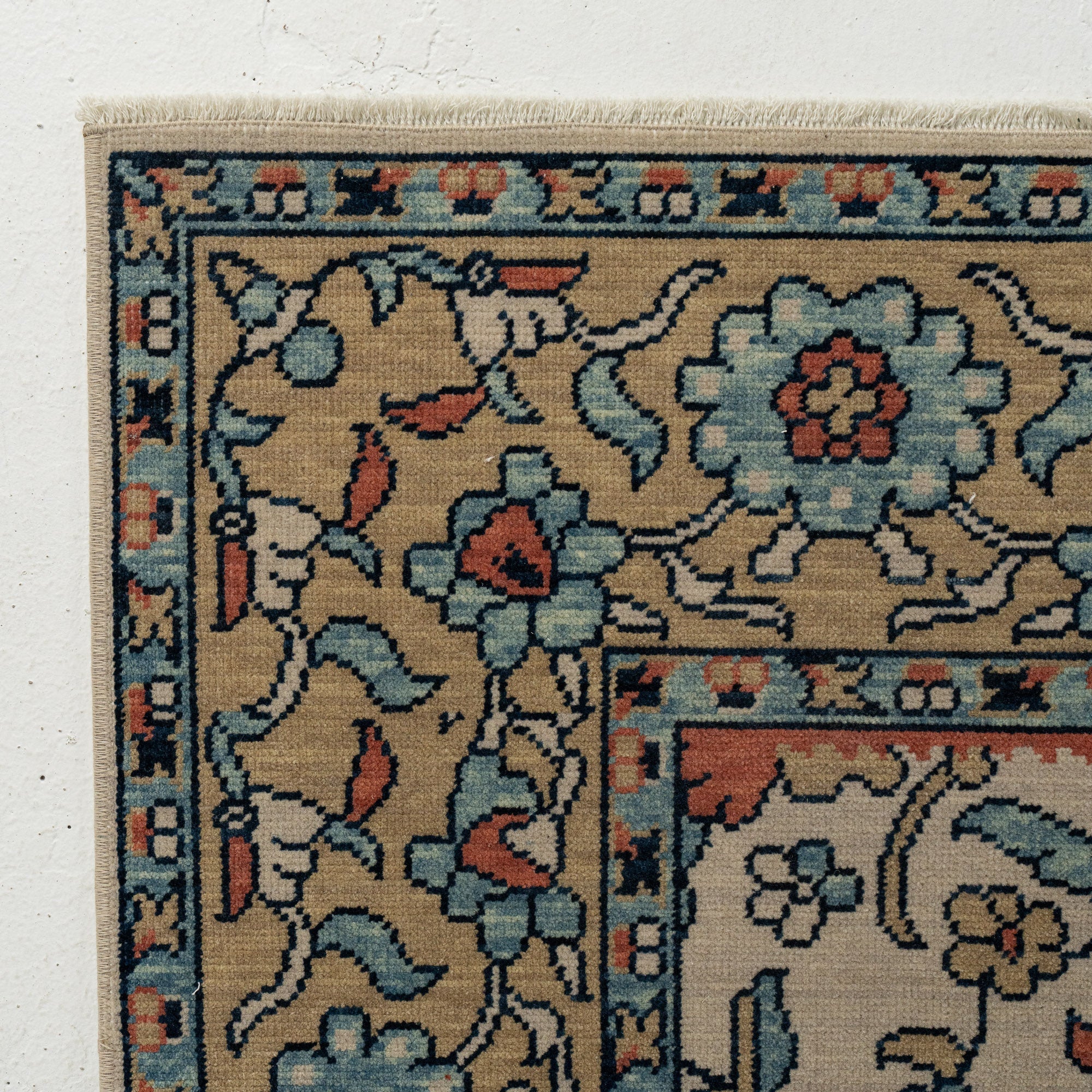 Liriana - Elegant Living Room Rug, Antique Charm