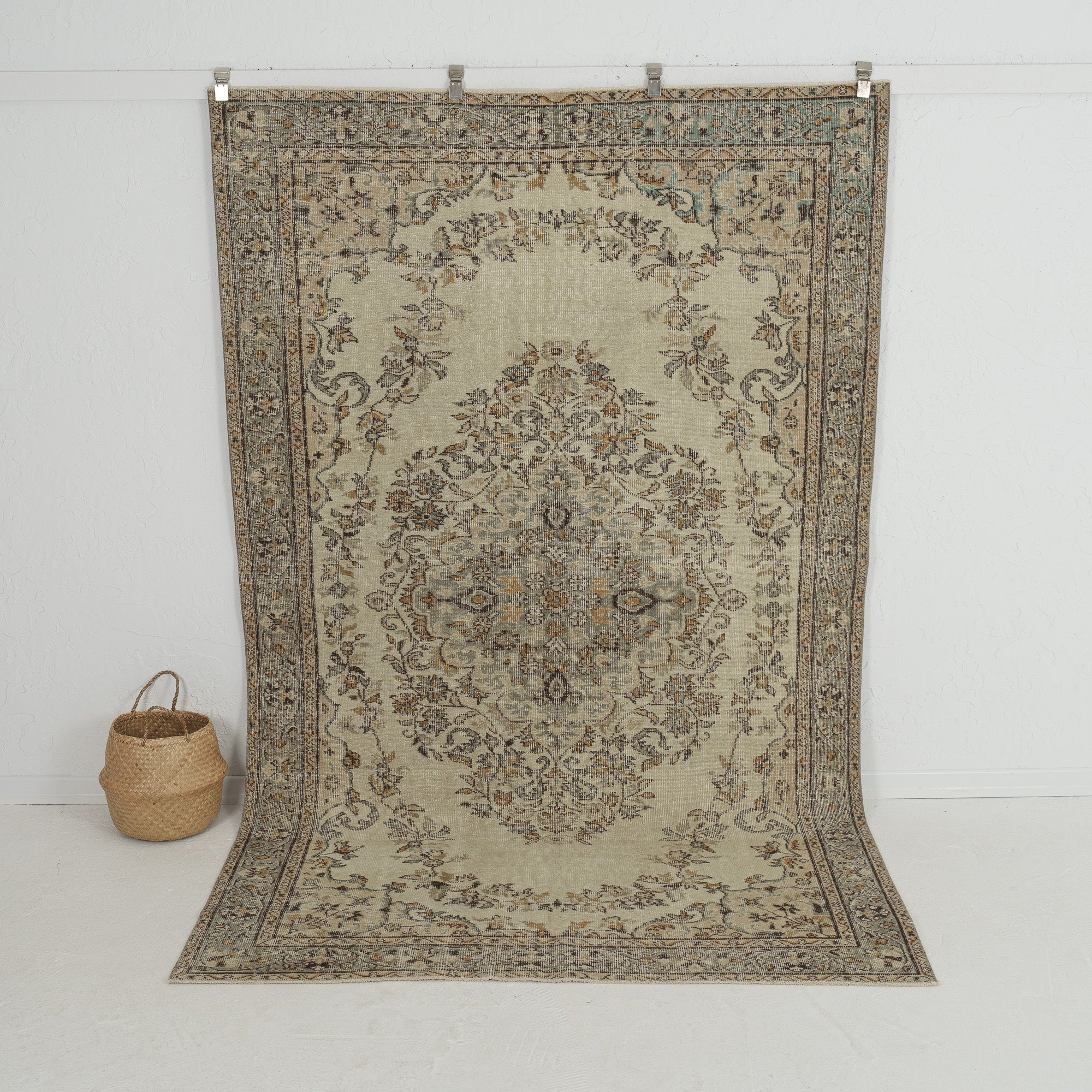 Blaine - Oriental Vintage Rug, Collector's Edition
