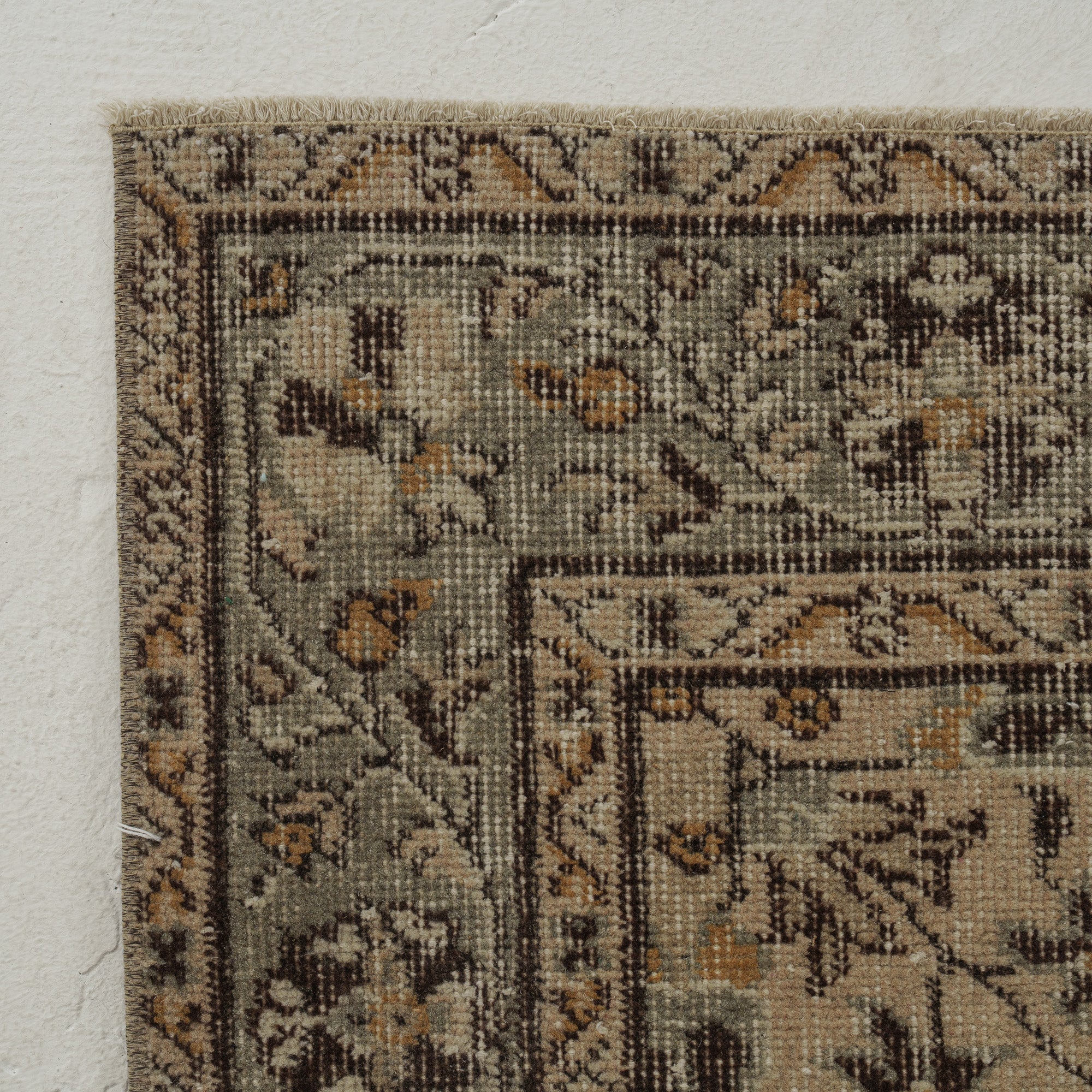 Blaine - Classic Turkish Rug, Vintage Heritage