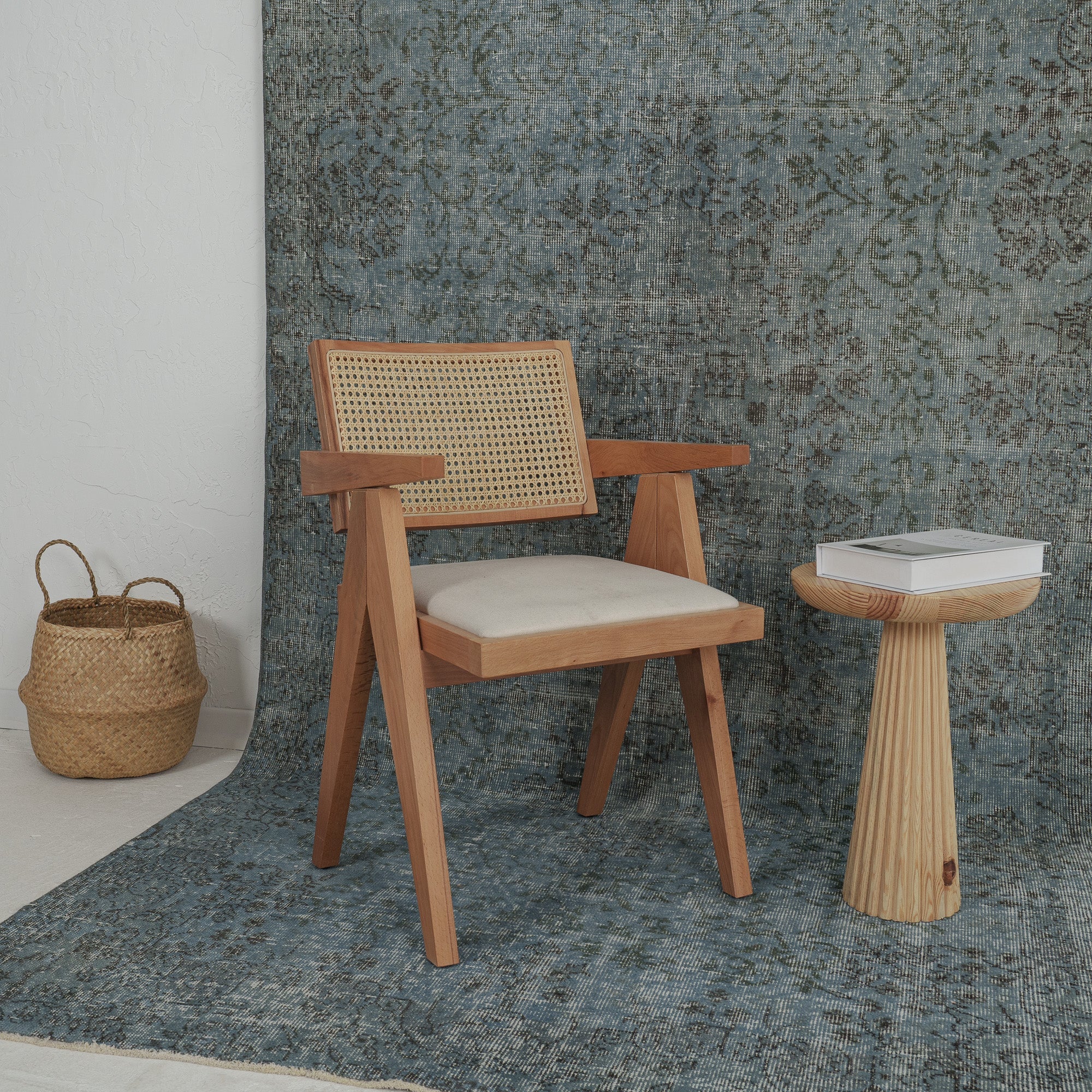 Brynja - Persian Rug, Handcrafted & Timeless