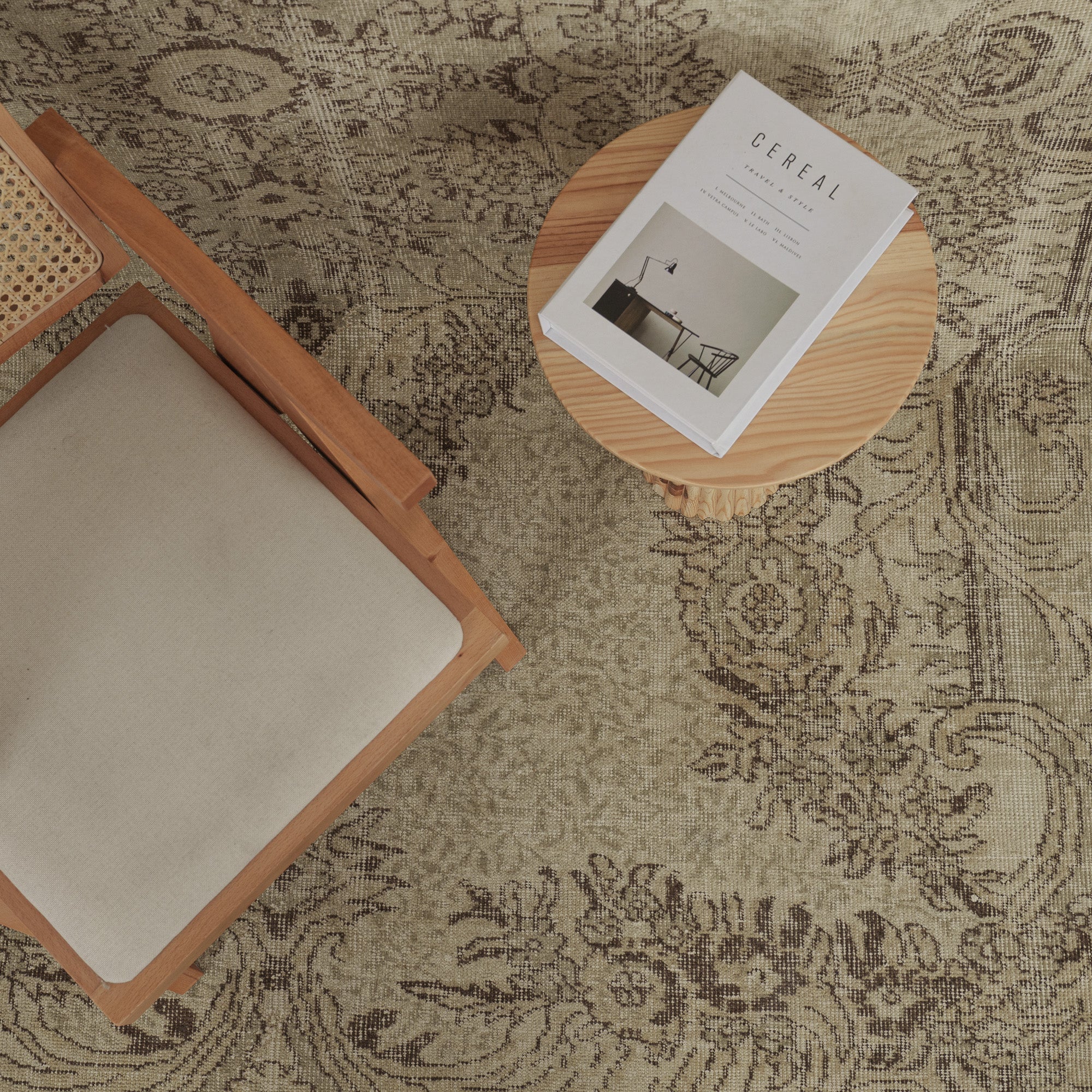 Bettany - Oriental Rug, Timeless & Exquisite