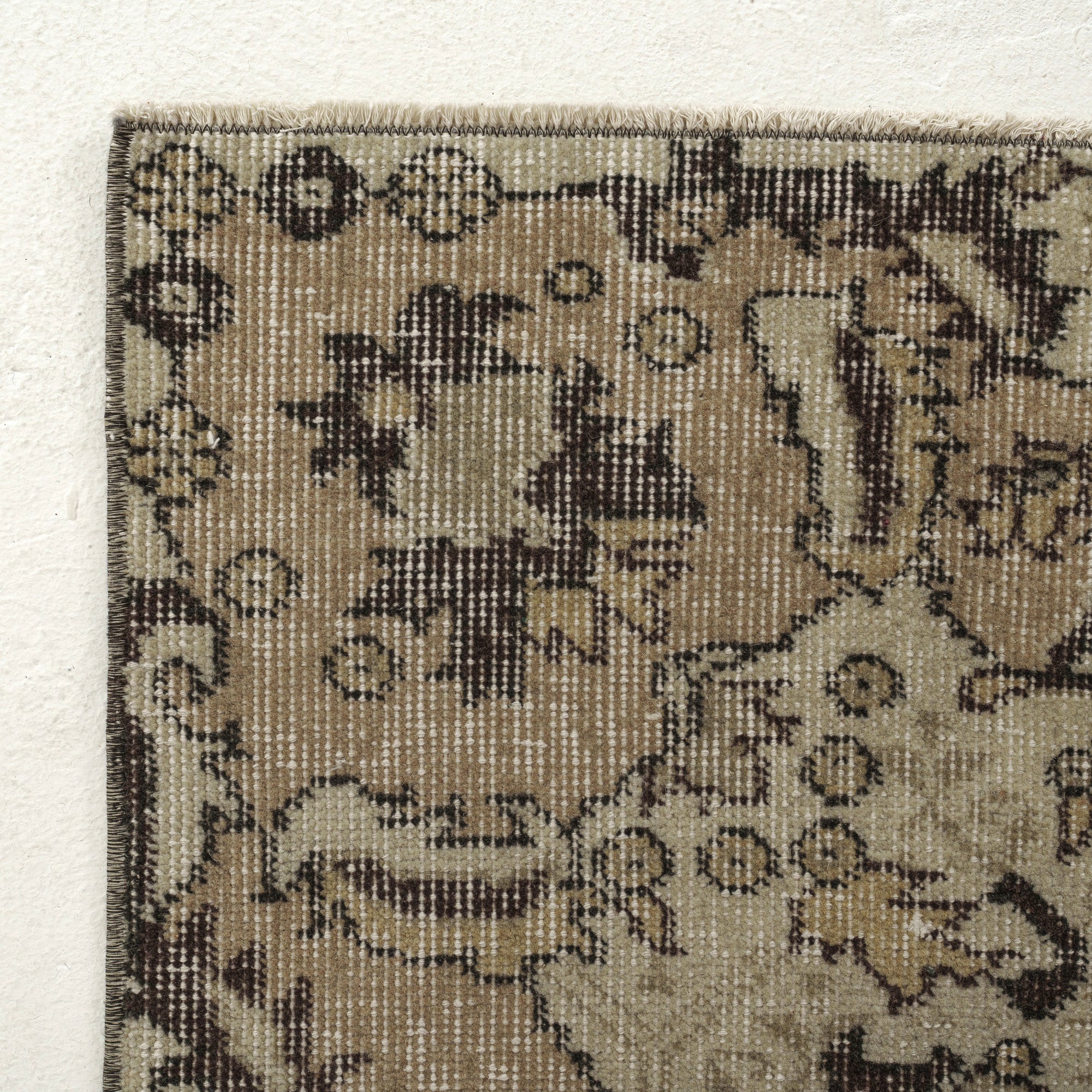 Feyza - Oriental Rug, Timeless & Exquisite