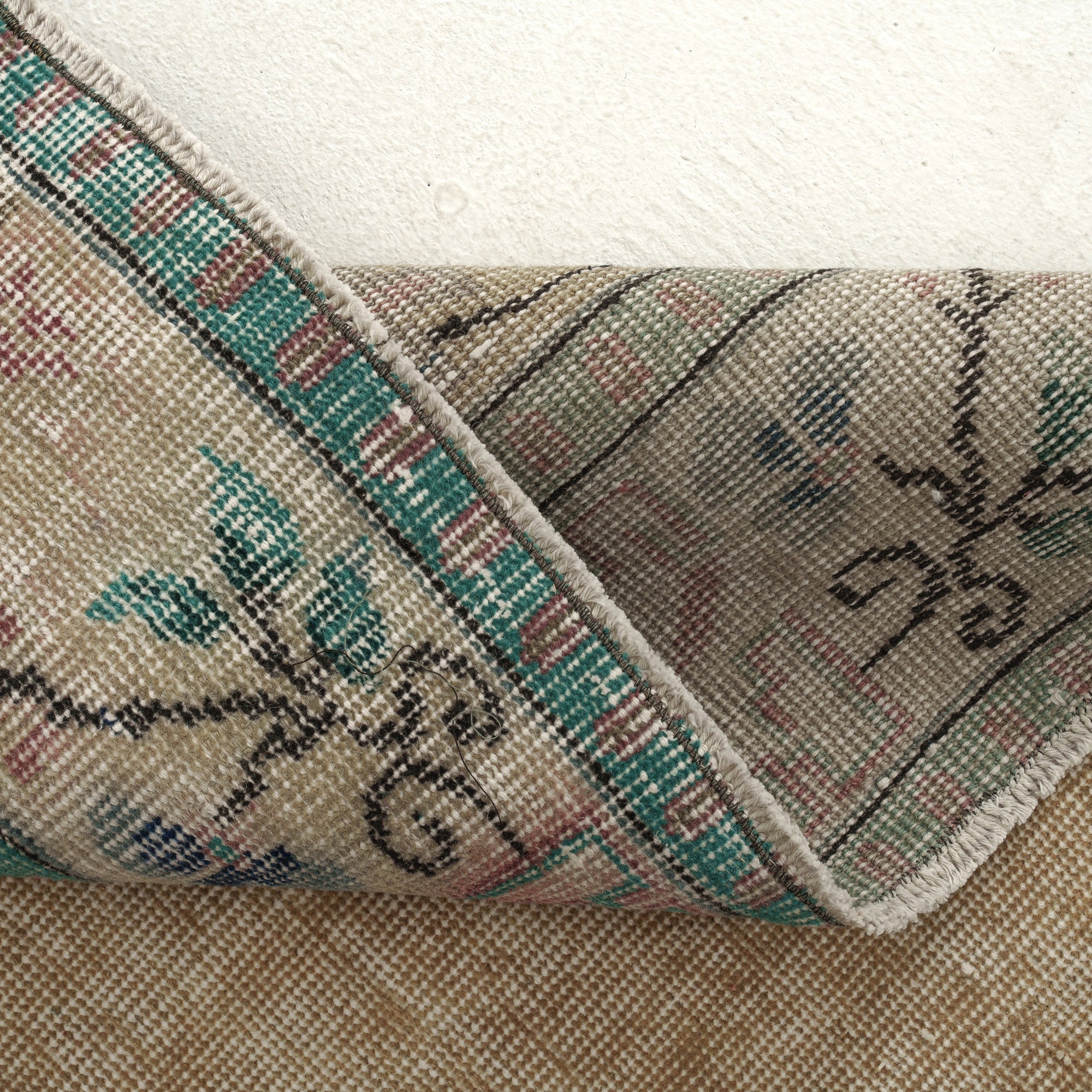 Elegant beige area rug, perfect for living room, bedroom, entryway, office, kitchen & dining decor