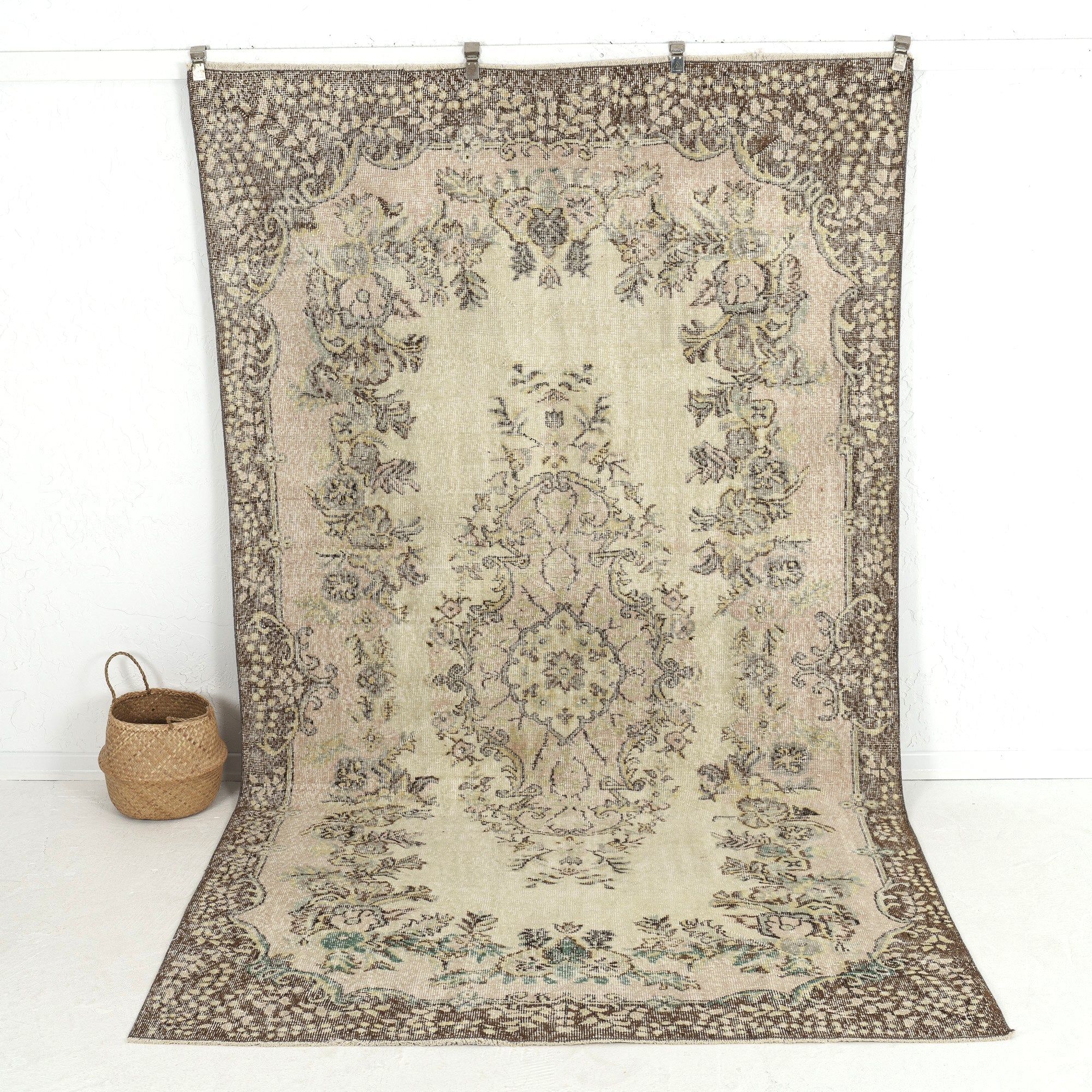 Handmade 6x10 area rug in beige, ideal for a cozy living room, bedroom, entryway, office, kitchen & dining