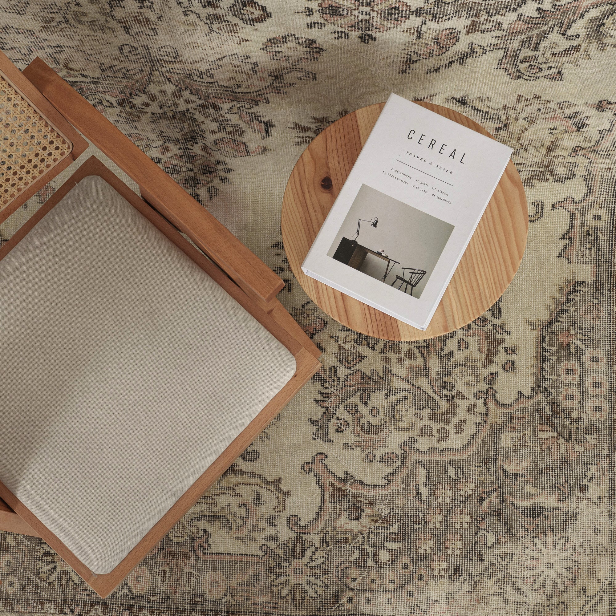 5x9 area rug with beautiful beige hues, from turkish